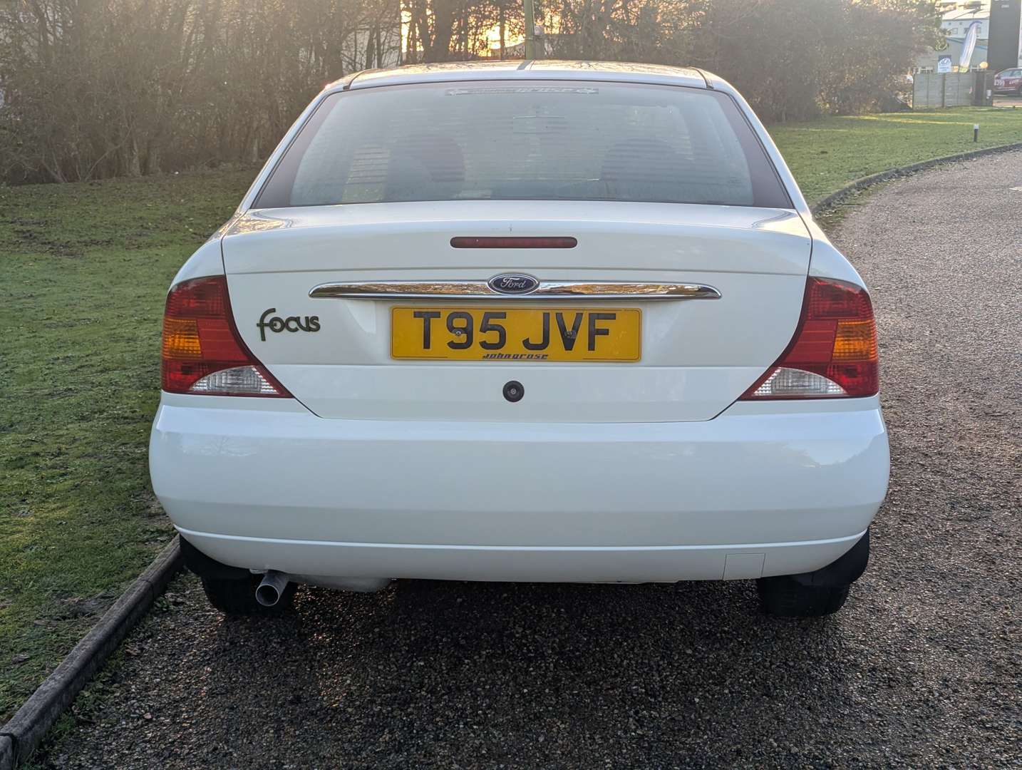 <p>1999 FORD FOCUS 1.8 GHIA</p>
