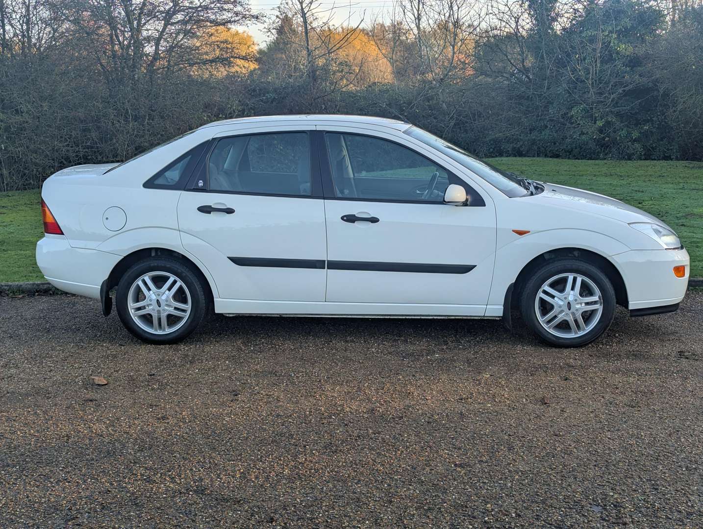 <p>1999 FORD FOCUS 1.8 GHIA</p>