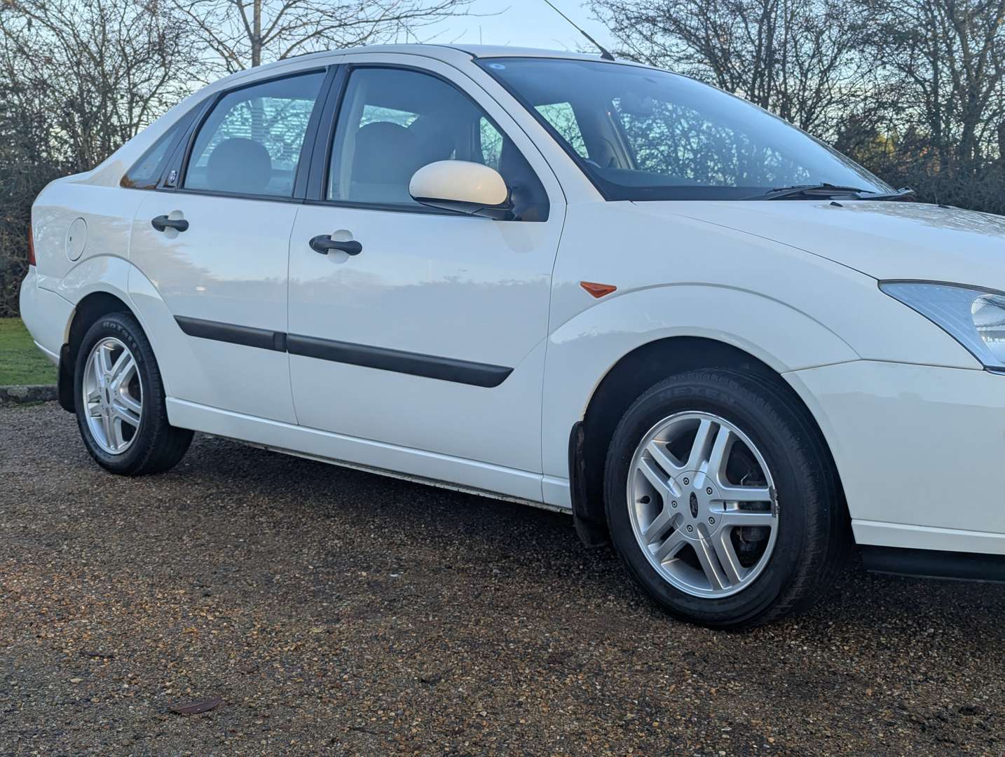 <p>1999 FORD FOCUS 1.8 GHIA</p>