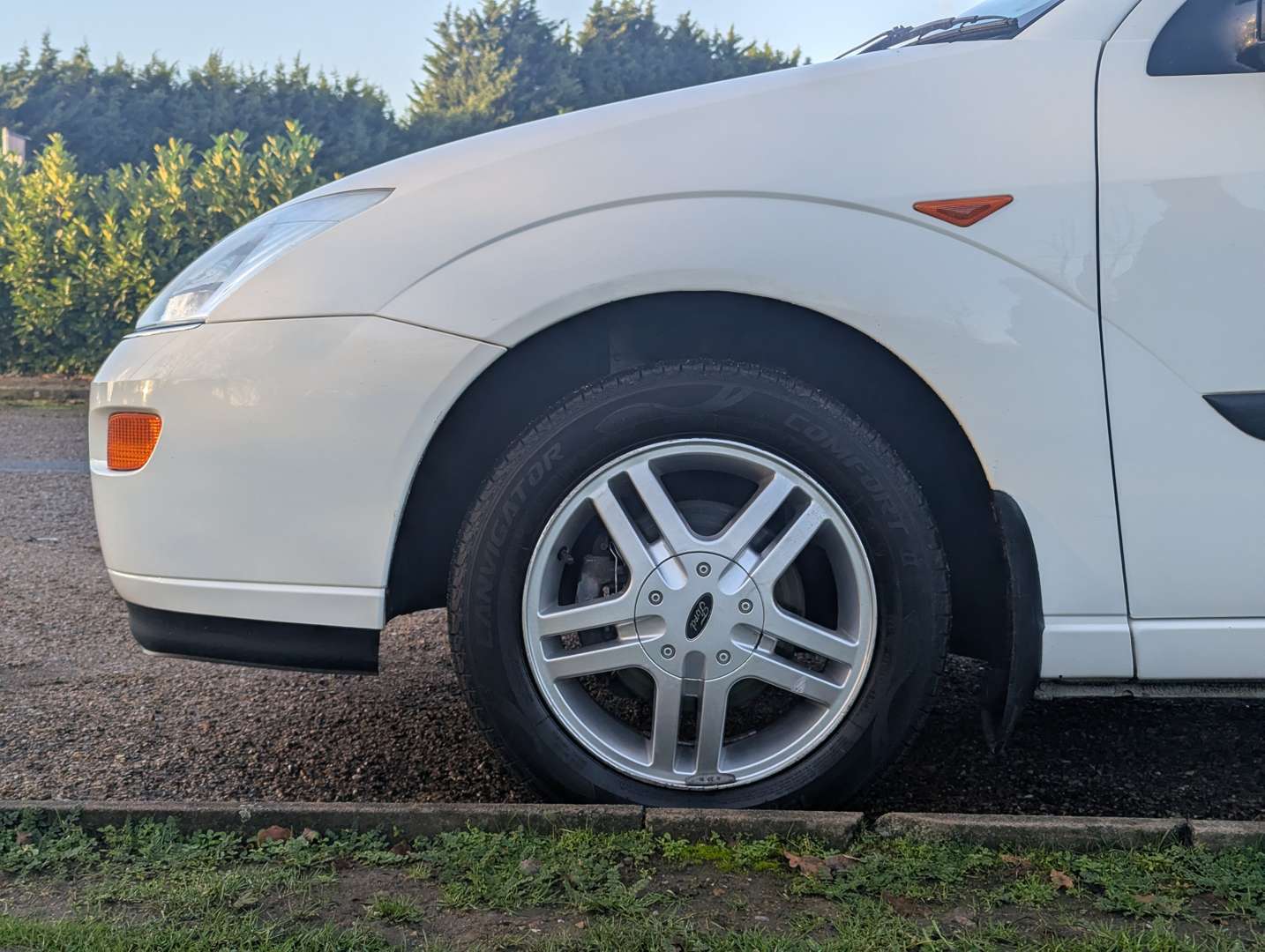 <p>1999 FORD FOCUS 1.8 GHIA</p>