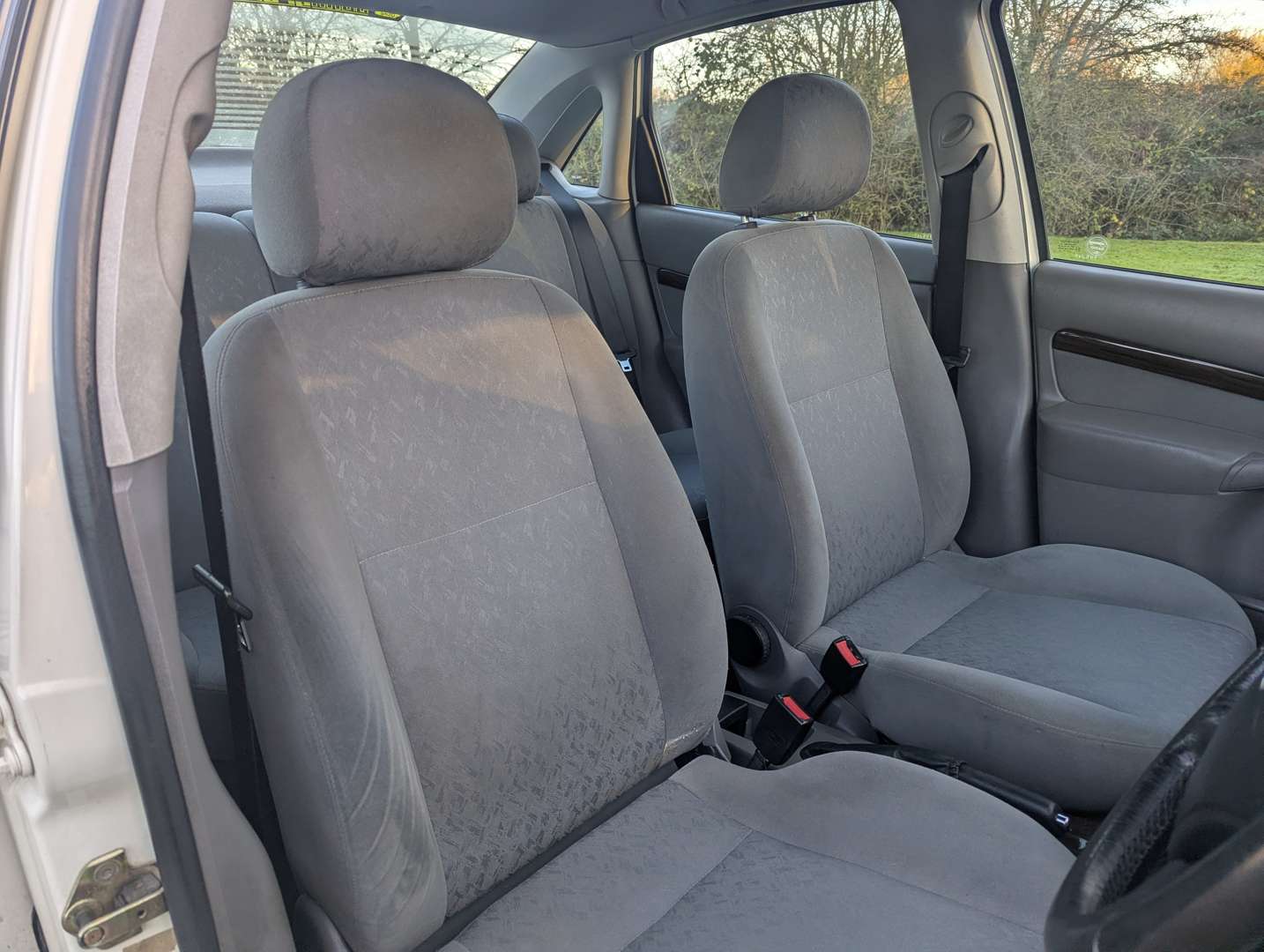 <p>1999 FORD FOCUS 1.8 GHIA</p>