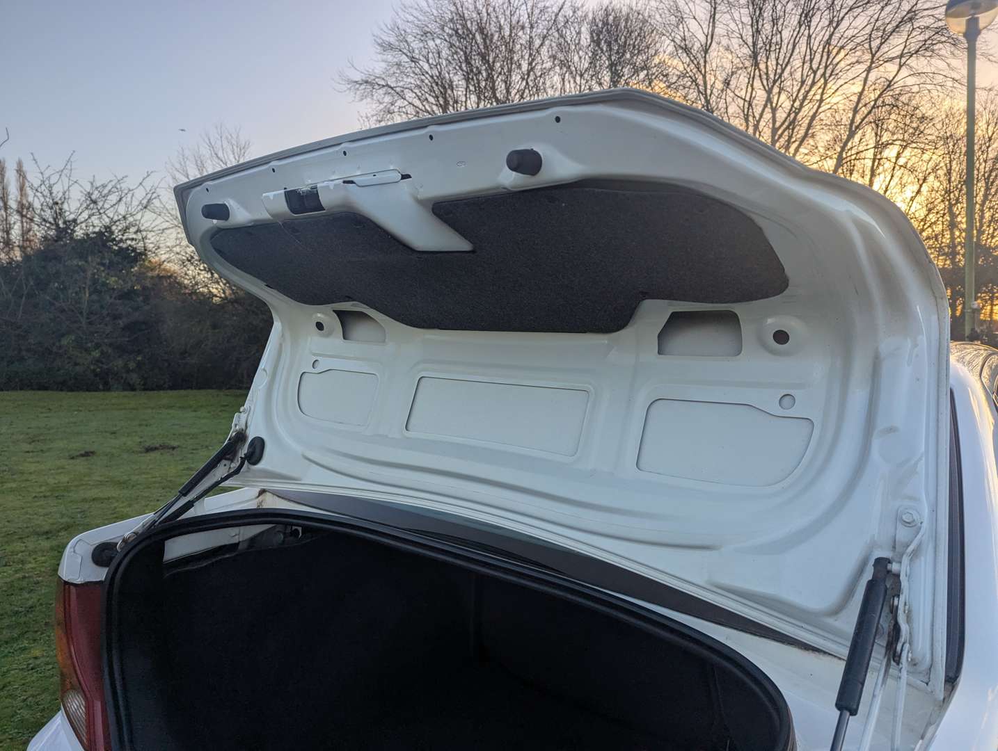 <p>1999 FORD FOCUS 1.8 GHIA</p>