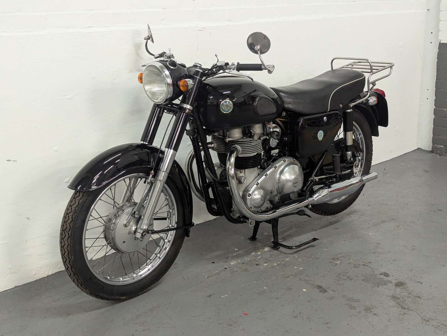 <p>1962 AJS MODEL 31</p>