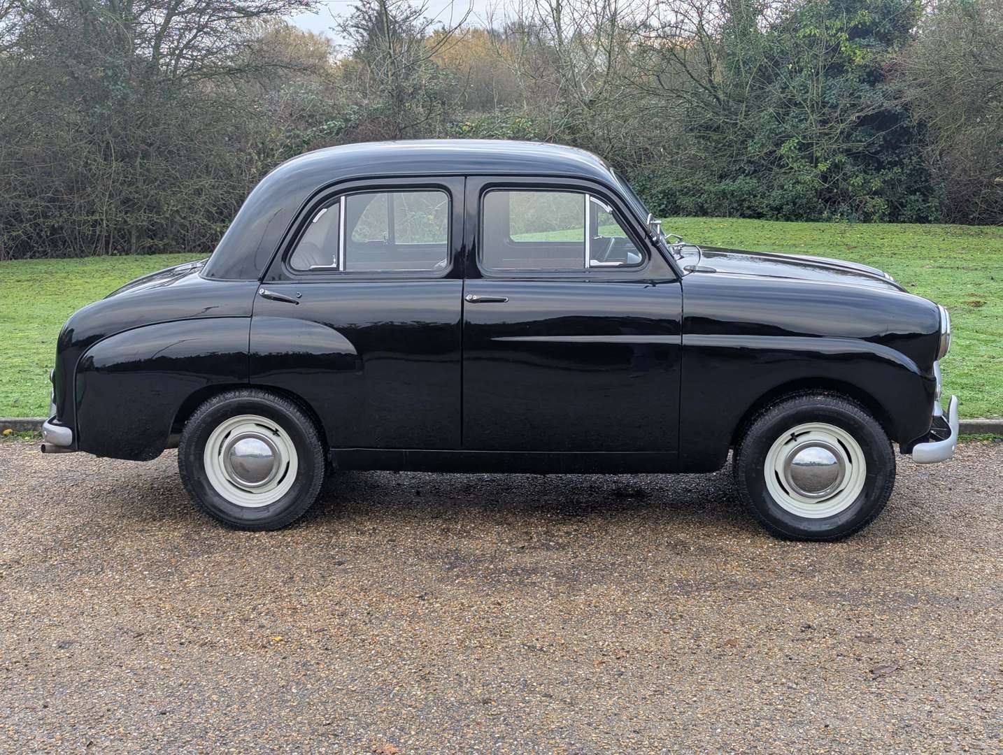 <p>1954 STANDARD TEN SALOON</p>