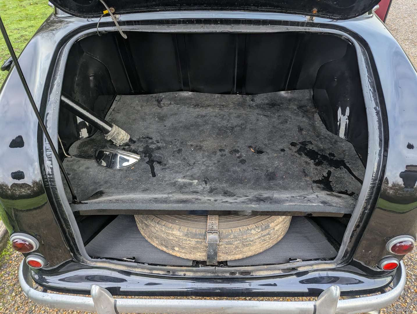 <p>1954 STANDARD TEN SALOON</p>