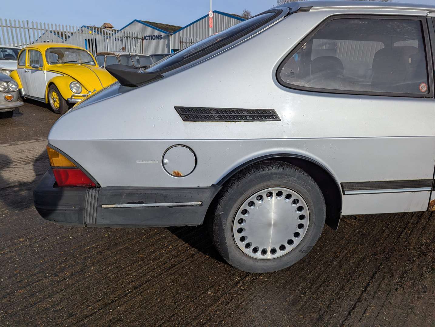 <p>1990 SAAB 900S 16V</p>