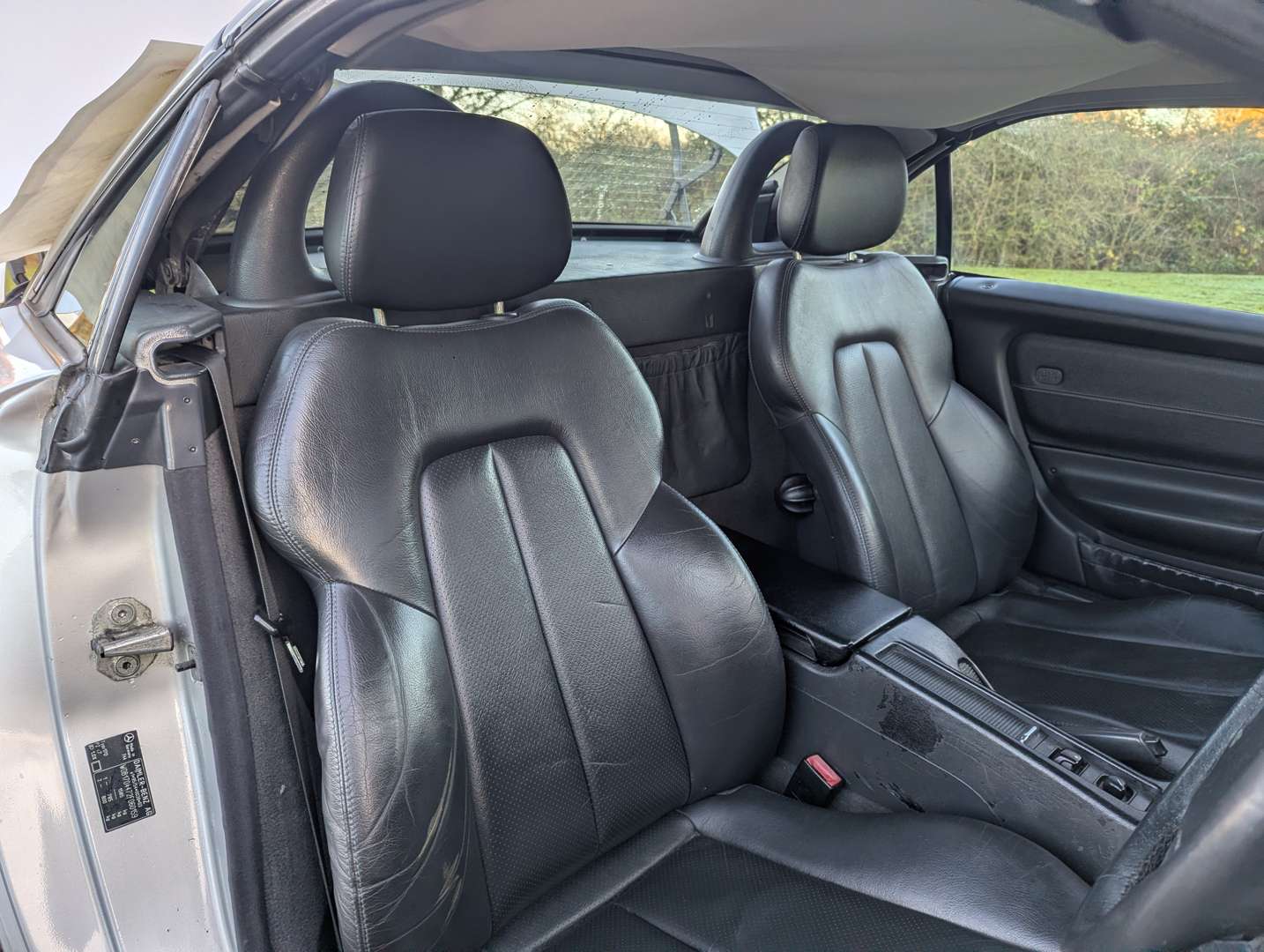 <p>1998 MERCEDES SLK 230 KOMPRESSOR R170 AUTO</p>