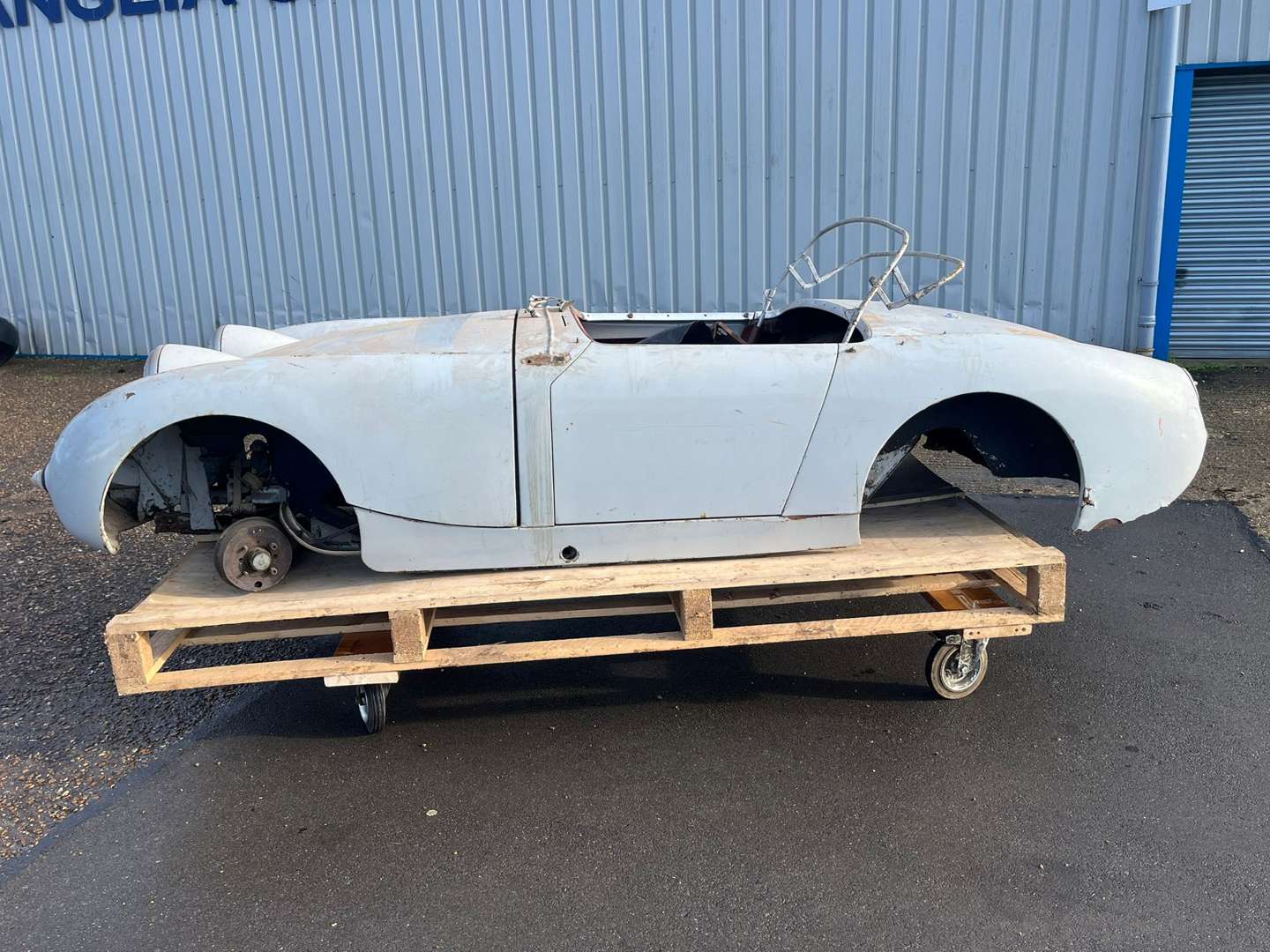 <p>1959 AUSTIN HEALEY FROGEYE SPRITE</p>