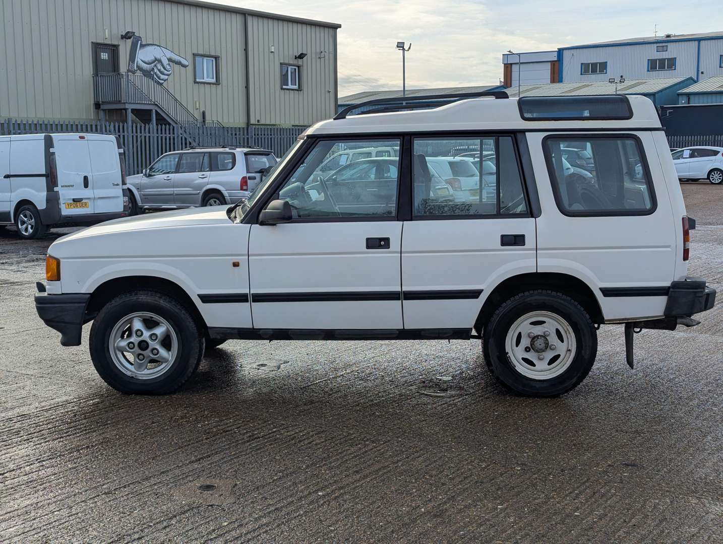 <p>1996 LAND ROVER DISCOVERY 300TDI AUTO</p>