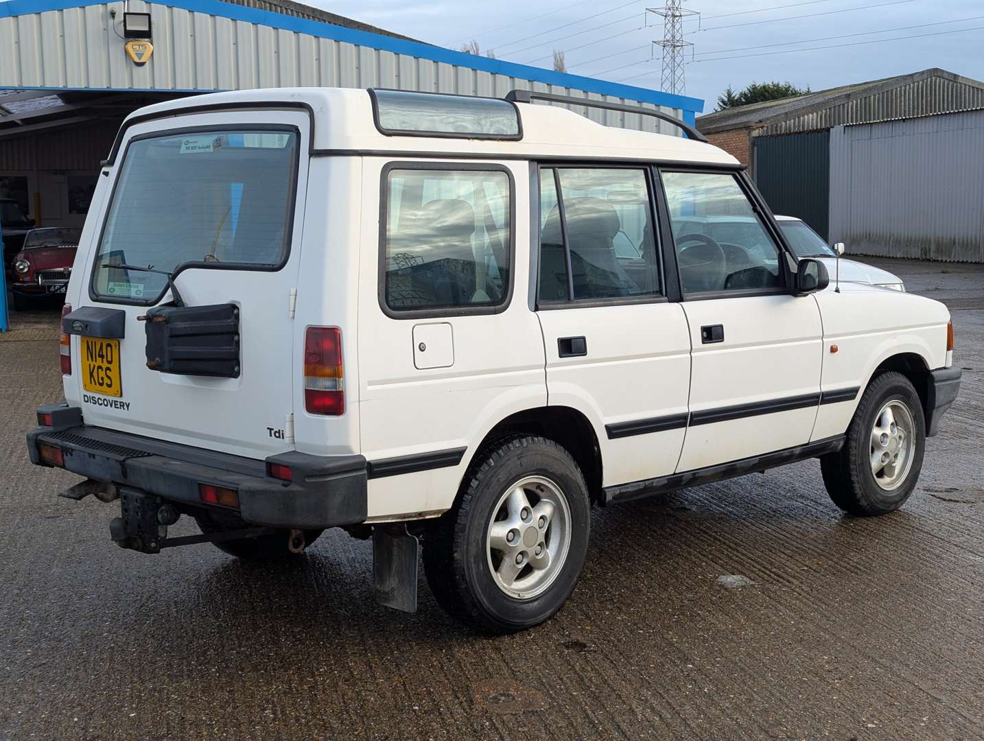 <p>1996 LAND ROVER DISCOVERY 300TDI AUTO</p>