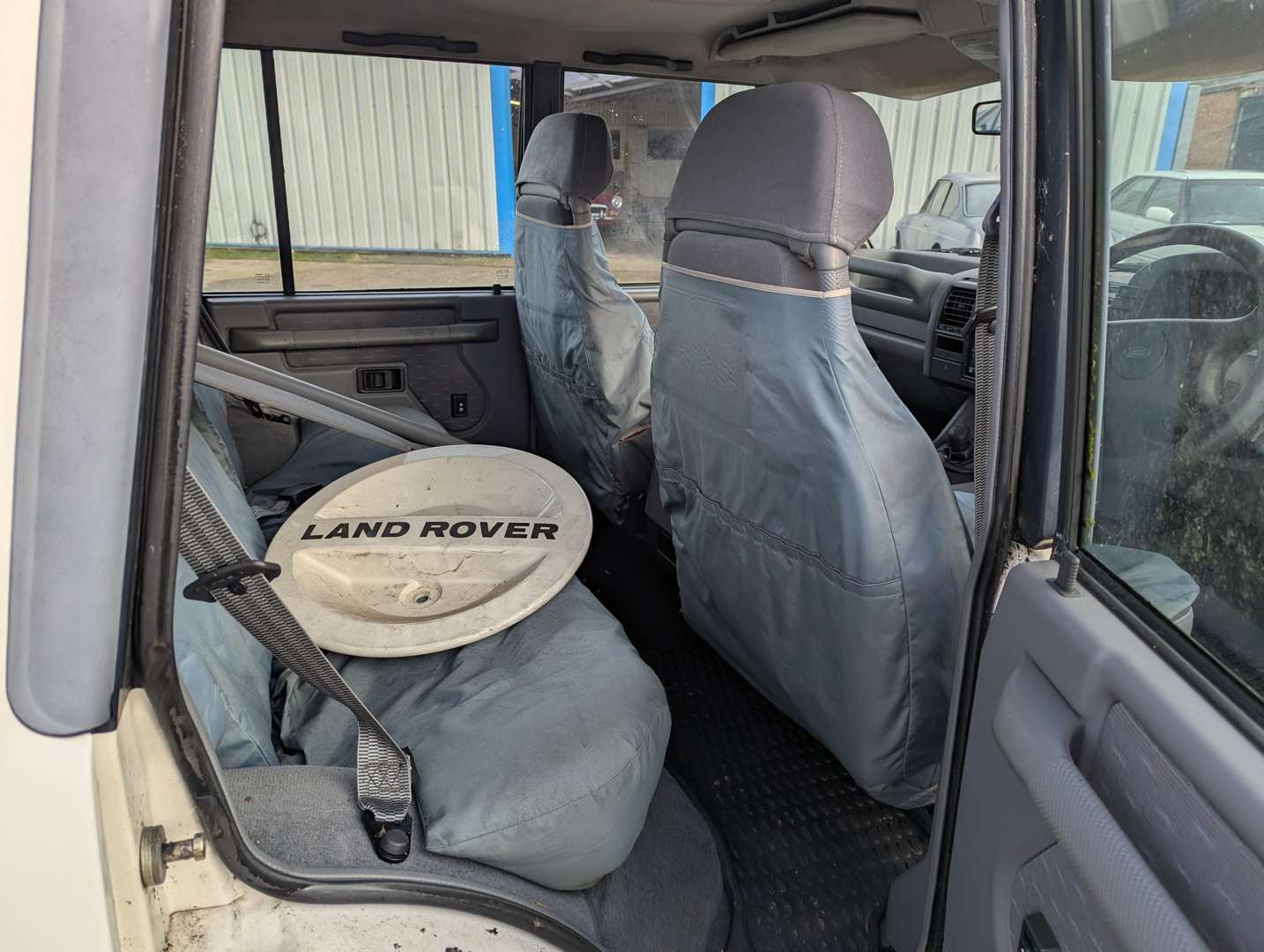 <p>1996 LAND ROVER DISCOVERY 300TDI AUTO</p>