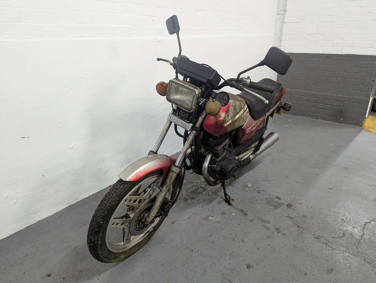 <p>1987 HONDA CB125 TD-E</p>
