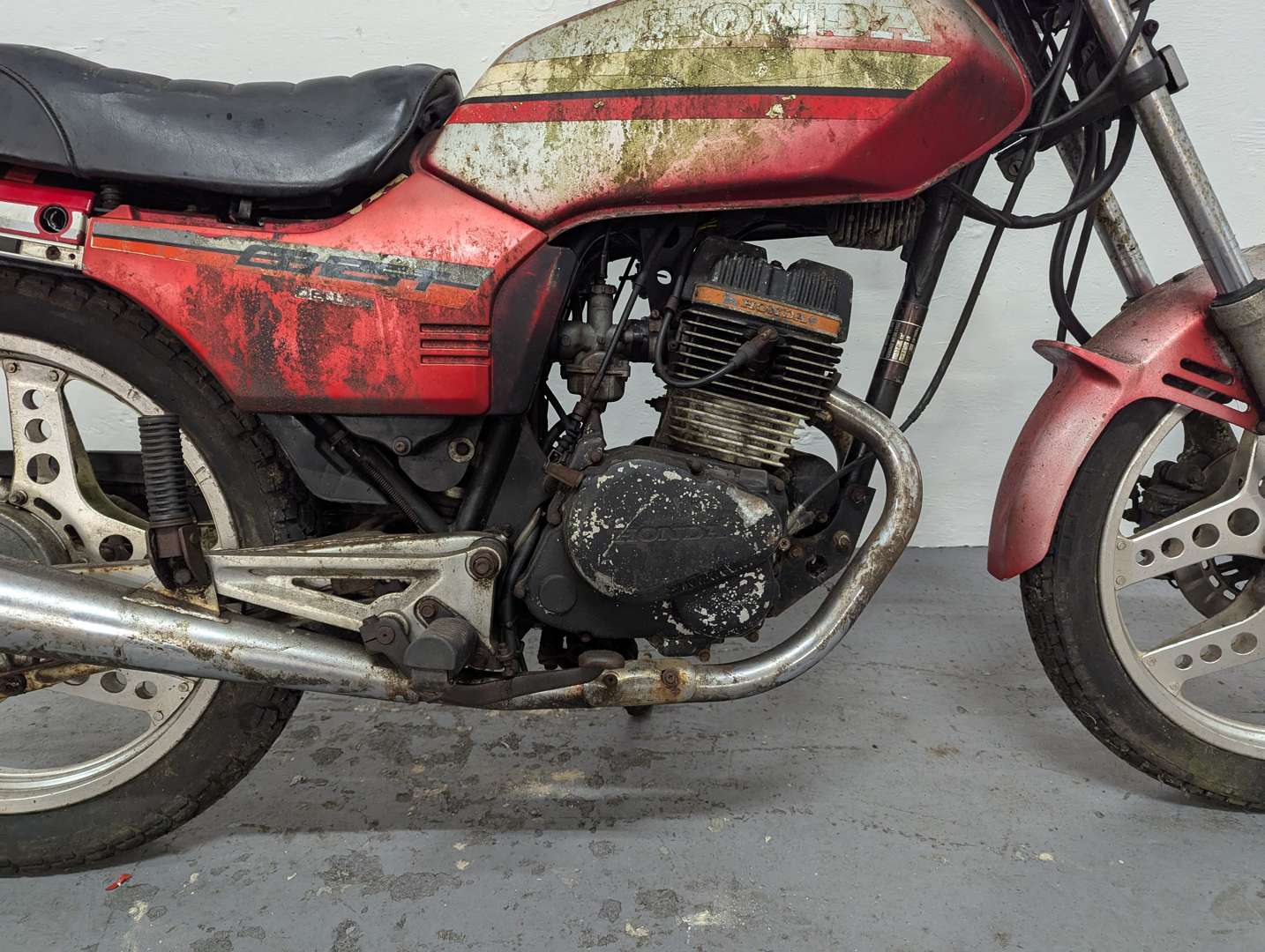 <p>1987 HONDA CB125 TD-E</p>