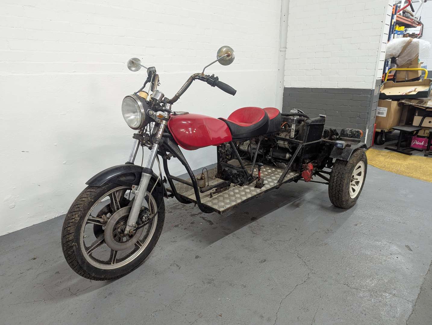 <p>1997 MINI TRIKE AUTOMATIC</p>