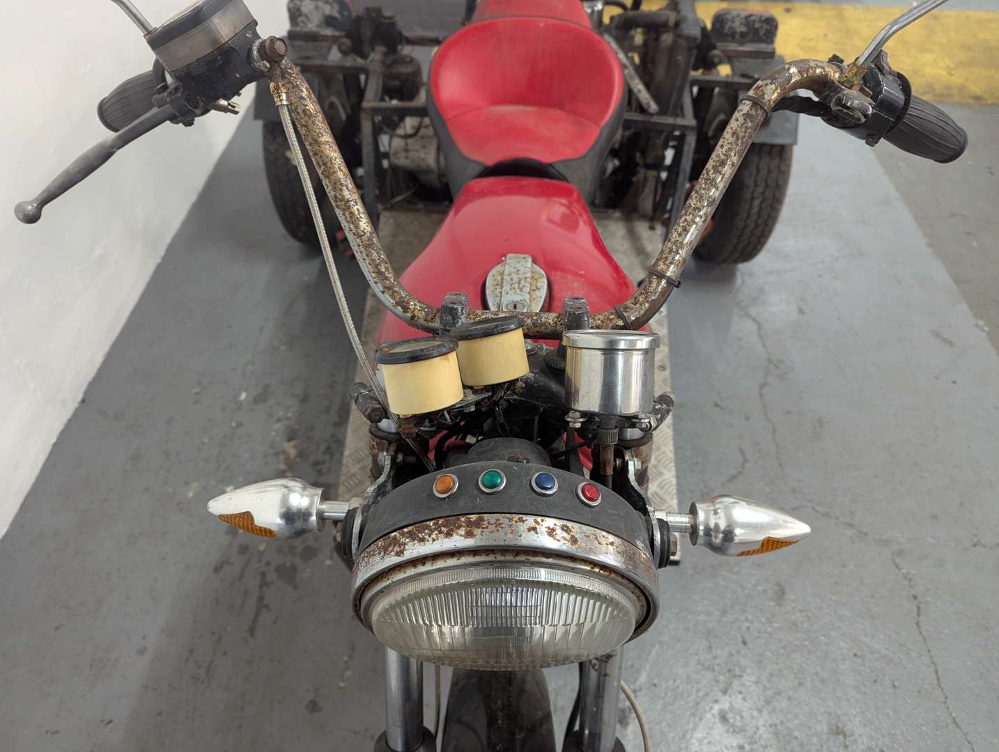 <p>1997 MINI TRIKE AUTOMATIC</p>