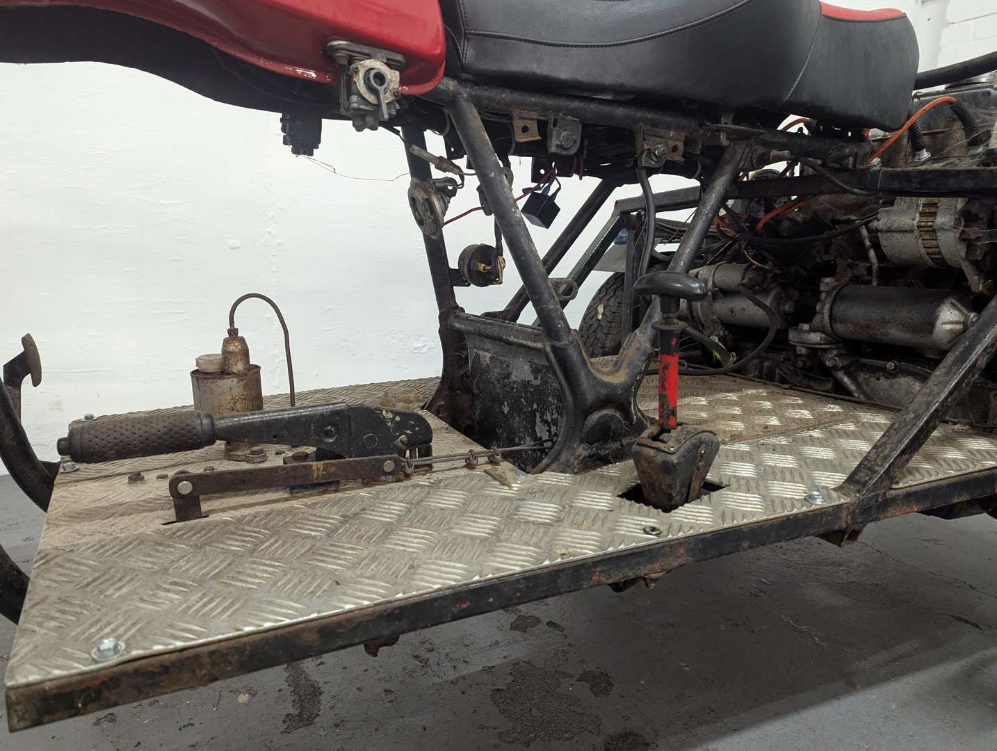 <p>1997 MINI TRIKE AUTOMATIC</p>