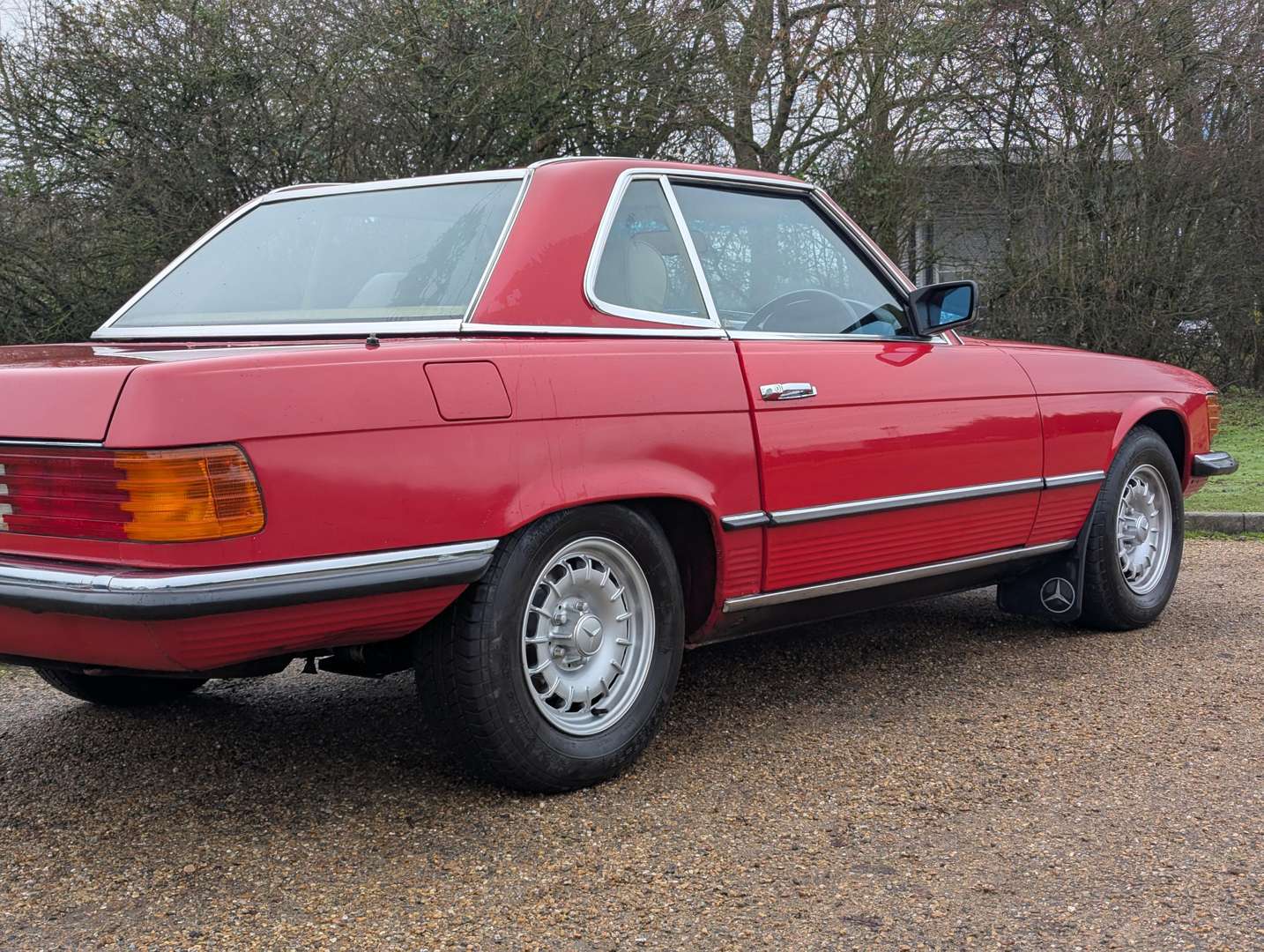 <p>1983 MERCEDES R107 280 SL AUTO</p>