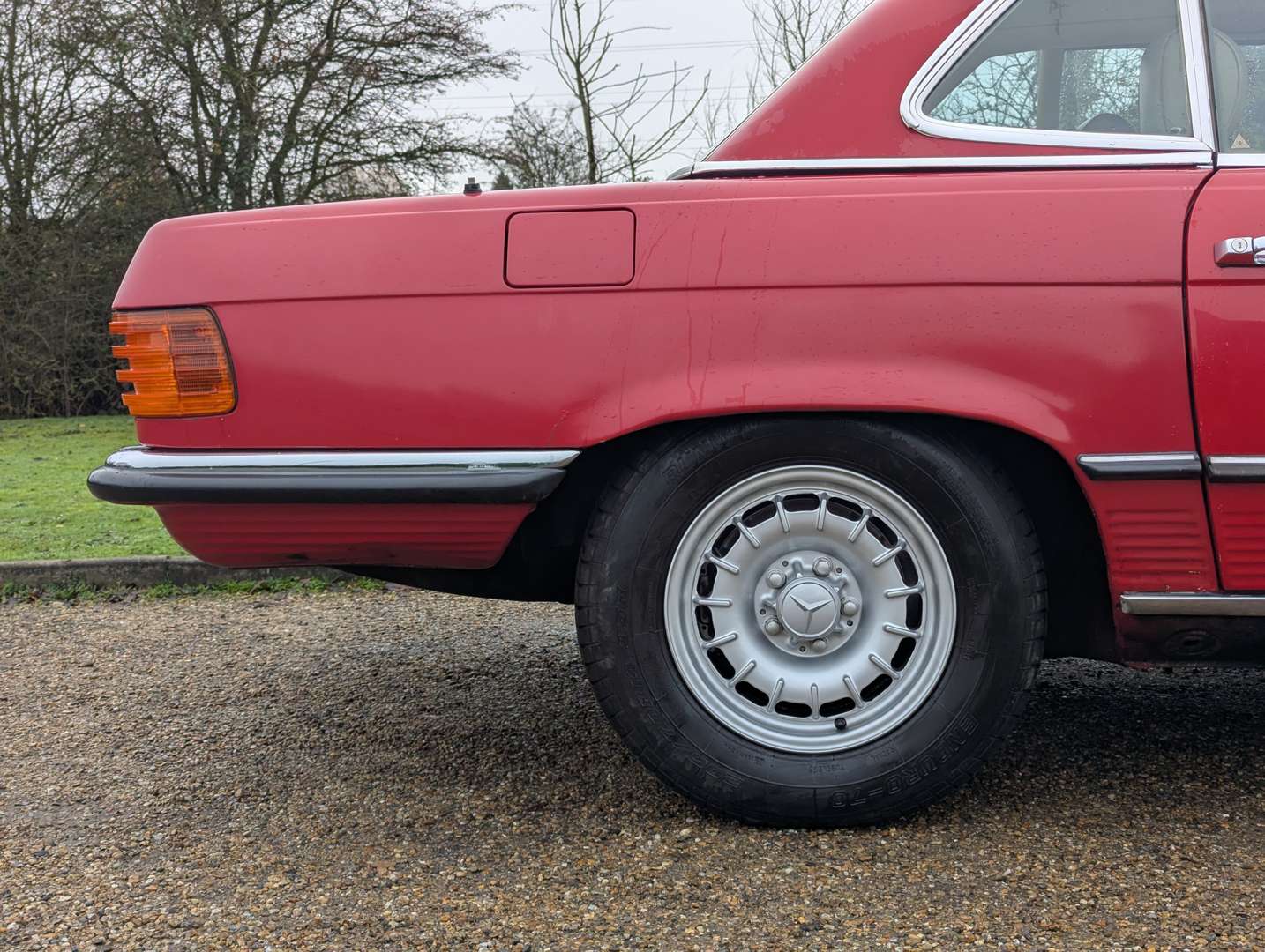 <p>1983 MERCEDES R107 280 SL AUTO</p>