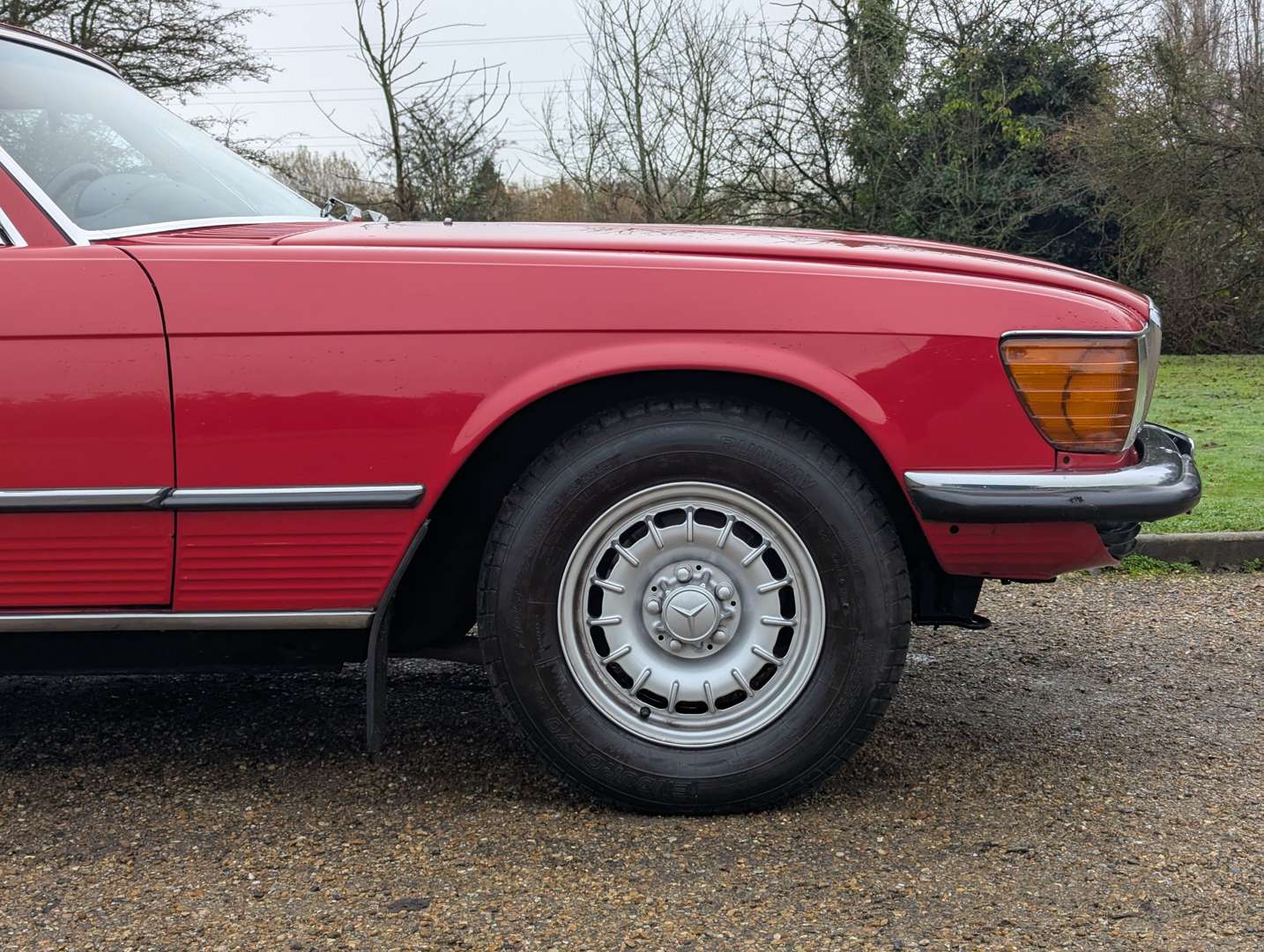 <p>1983 MERCEDES R107 280 SL AUTO</p>