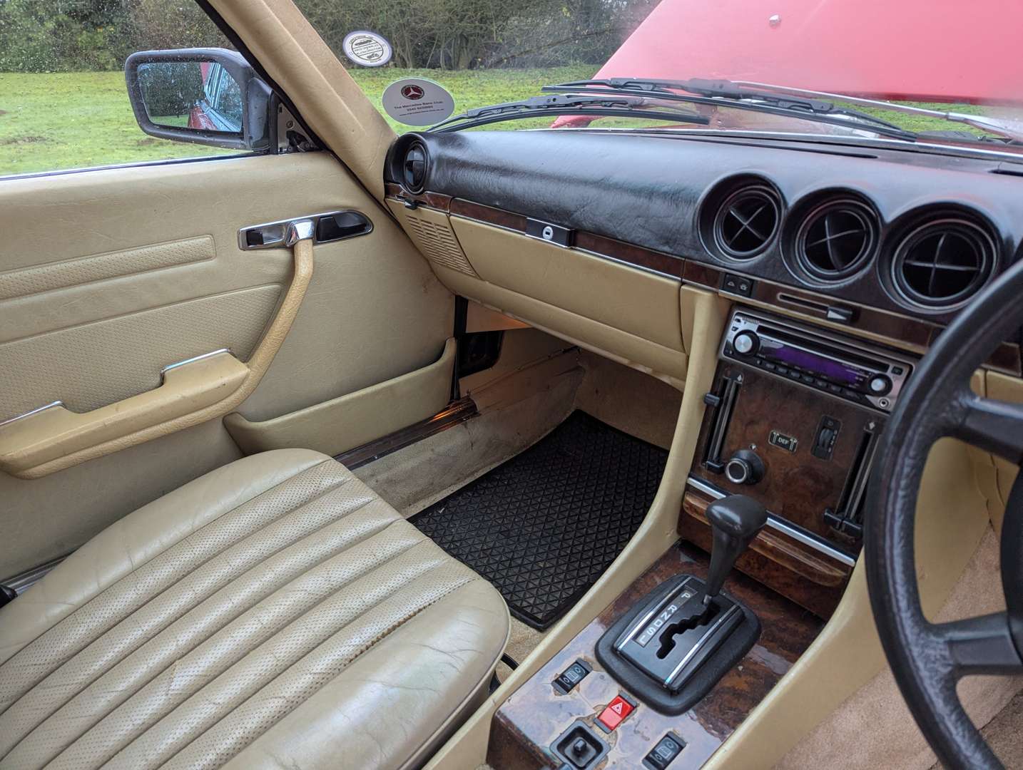 <p>1983 MERCEDES R107 280 SL AUTO</p>