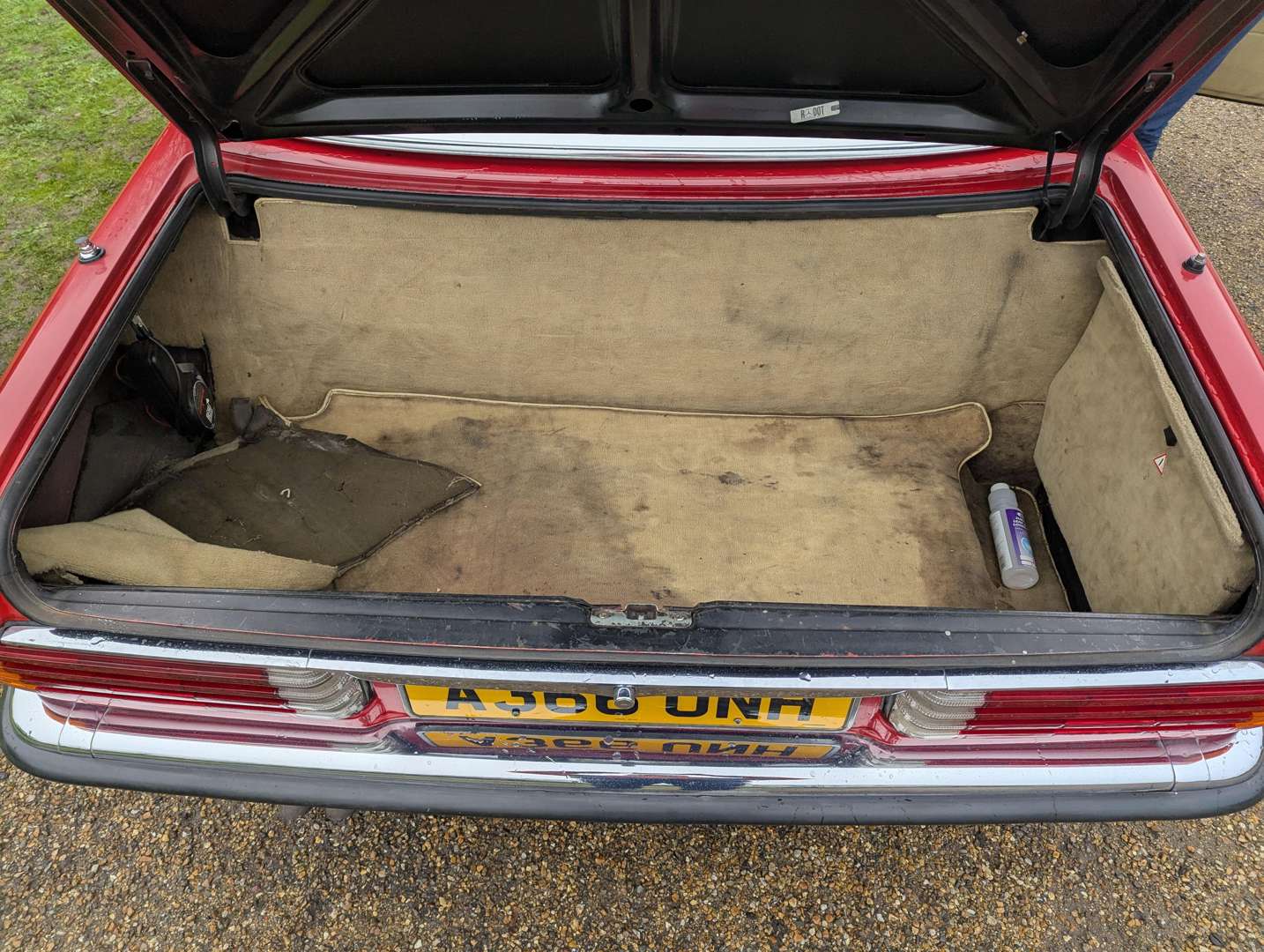 <p>1983 MERCEDES R107 280 SL AUTO</p>