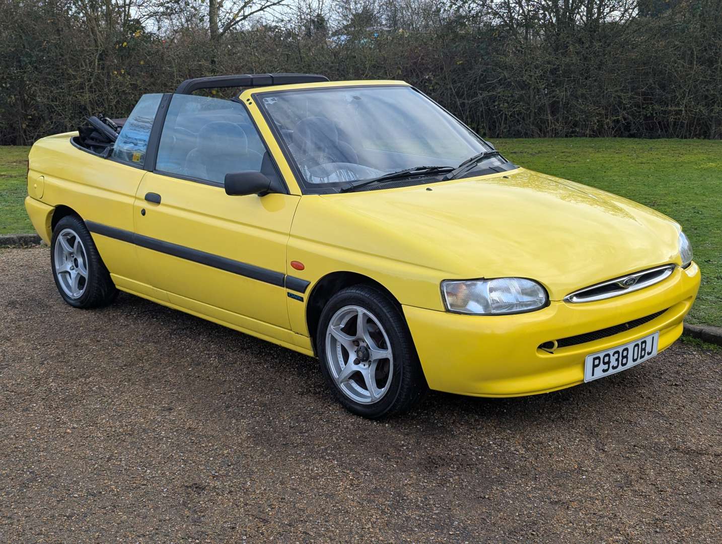 <p>1996 FORD ESCORT CALYPSO CABRIOLET</p>