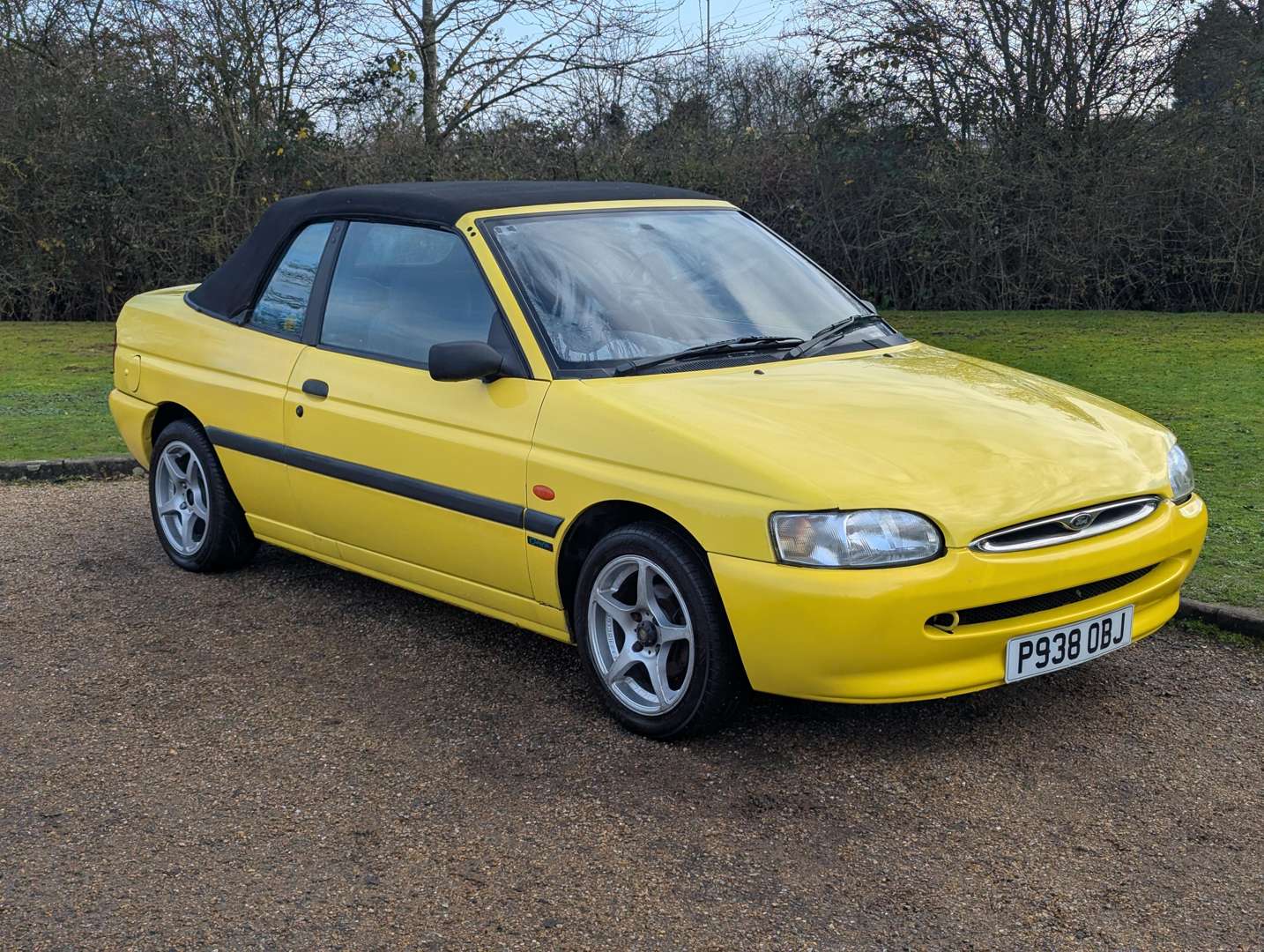 <p>1996 FORD ESCORT CALYPSO CABRIOLET</p>