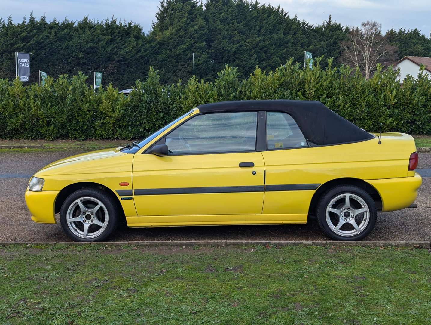<p>1996 FORD ESCORT CALYPSO CABRIOLET</p>