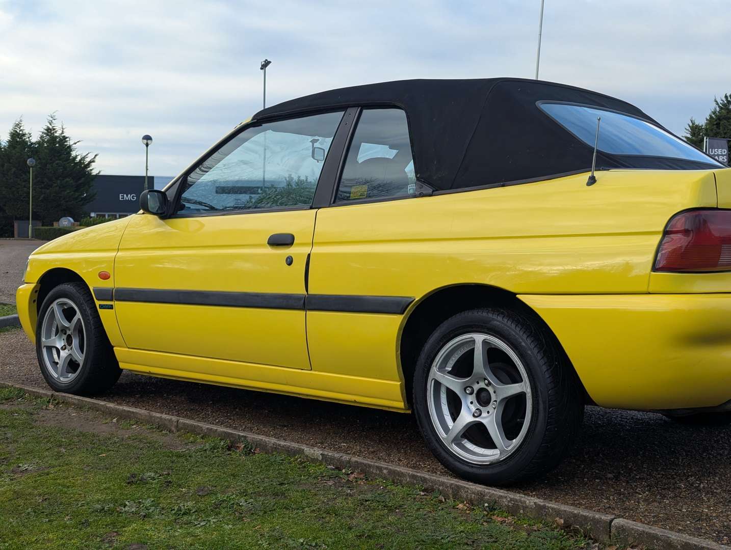 <p>1996 FORD ESCORT CALYPSO CABRIOLET</p>