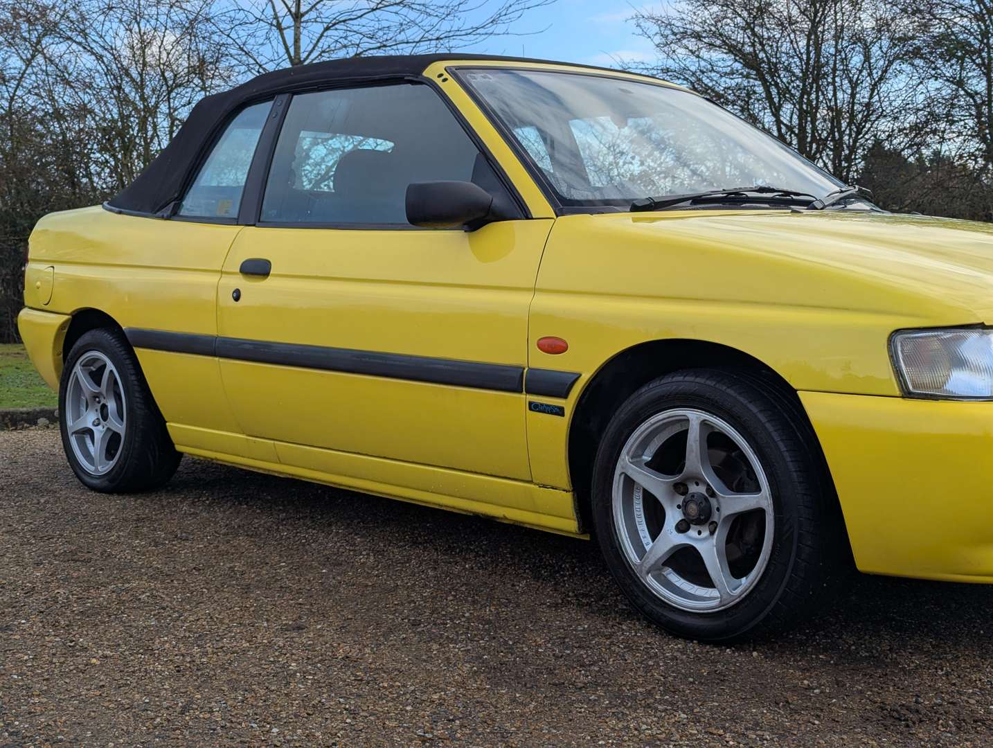 <p>1996 FORD ESCORT CALYPSO CABRIOLET</p>