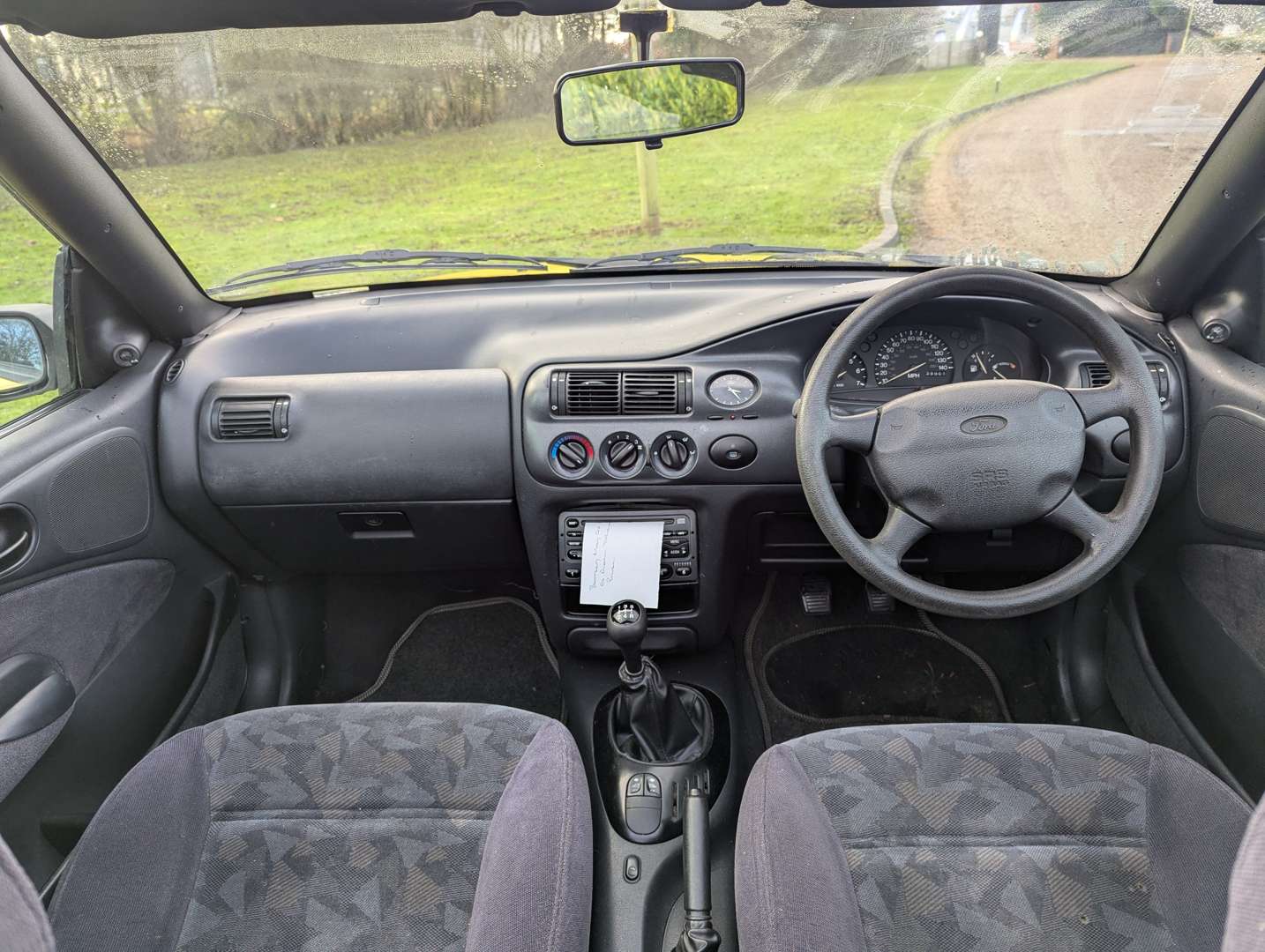 <p>1996 FORD ESCORT CALYPSO CABRIOLET</p>