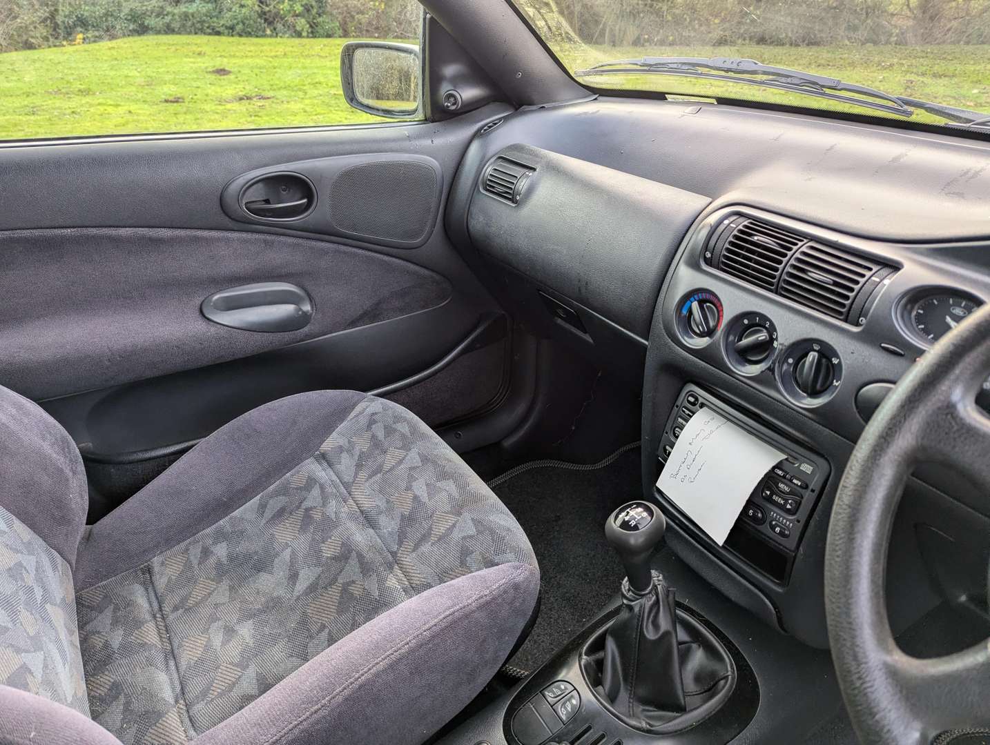 <p>1996 FORD ESCORT CALYPSO CABRIOLET</p>