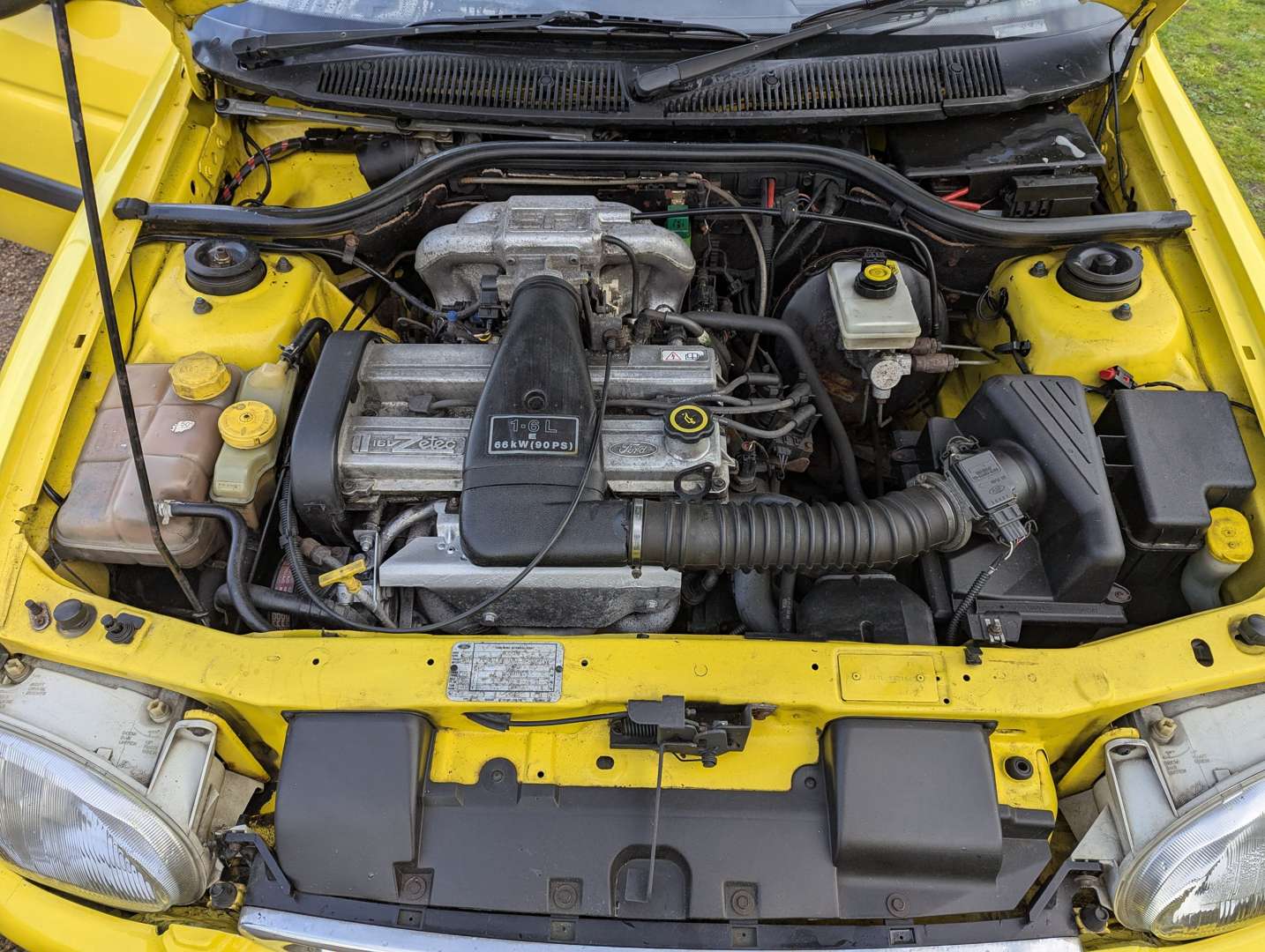 <p>1996 FORD ESCORT CALYPSO CABRIOLET</p>