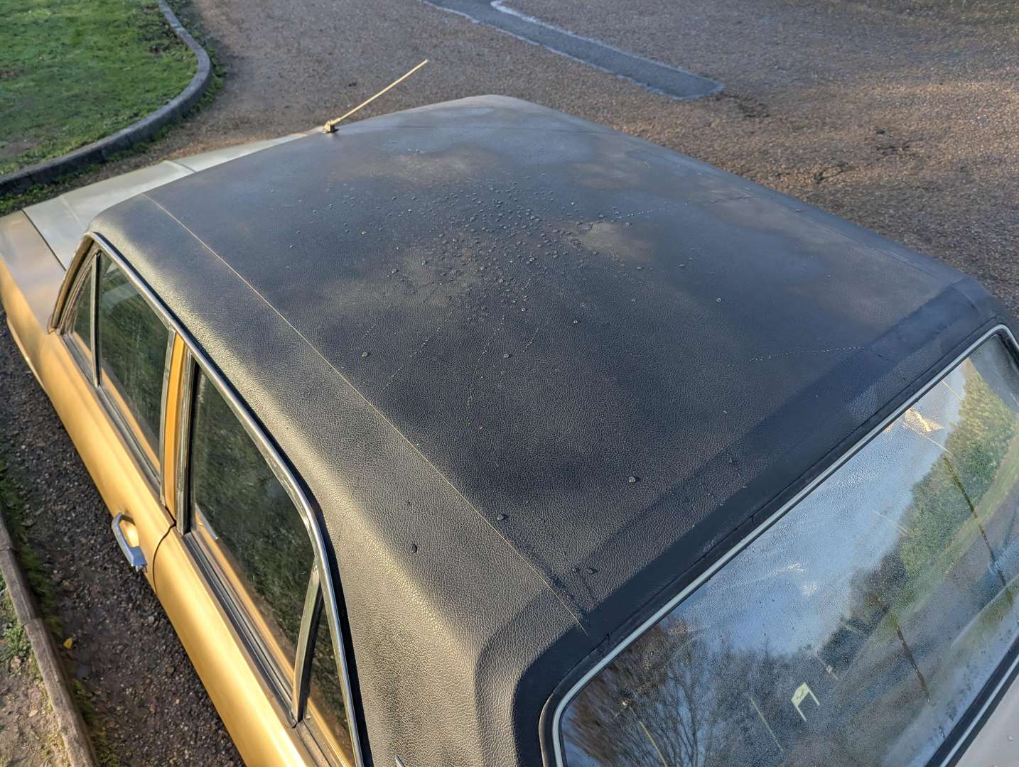 <p>1970 FORD CORTINA 1600E MKII</p>