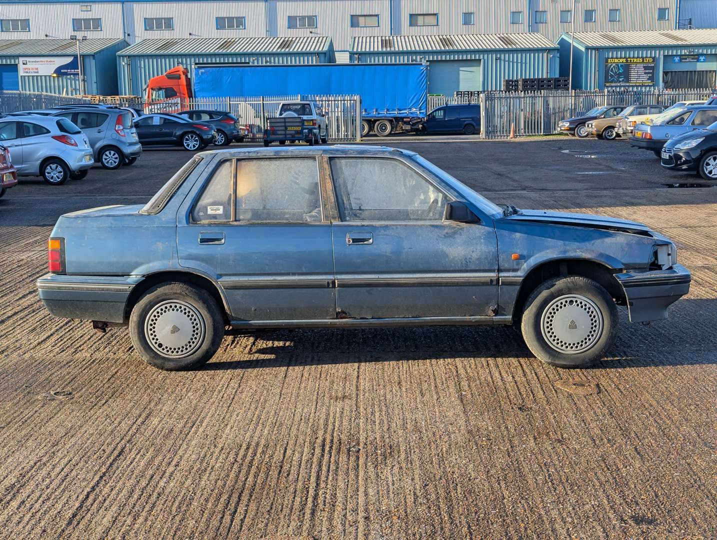 <p>1985 ROVER 216 S</p>