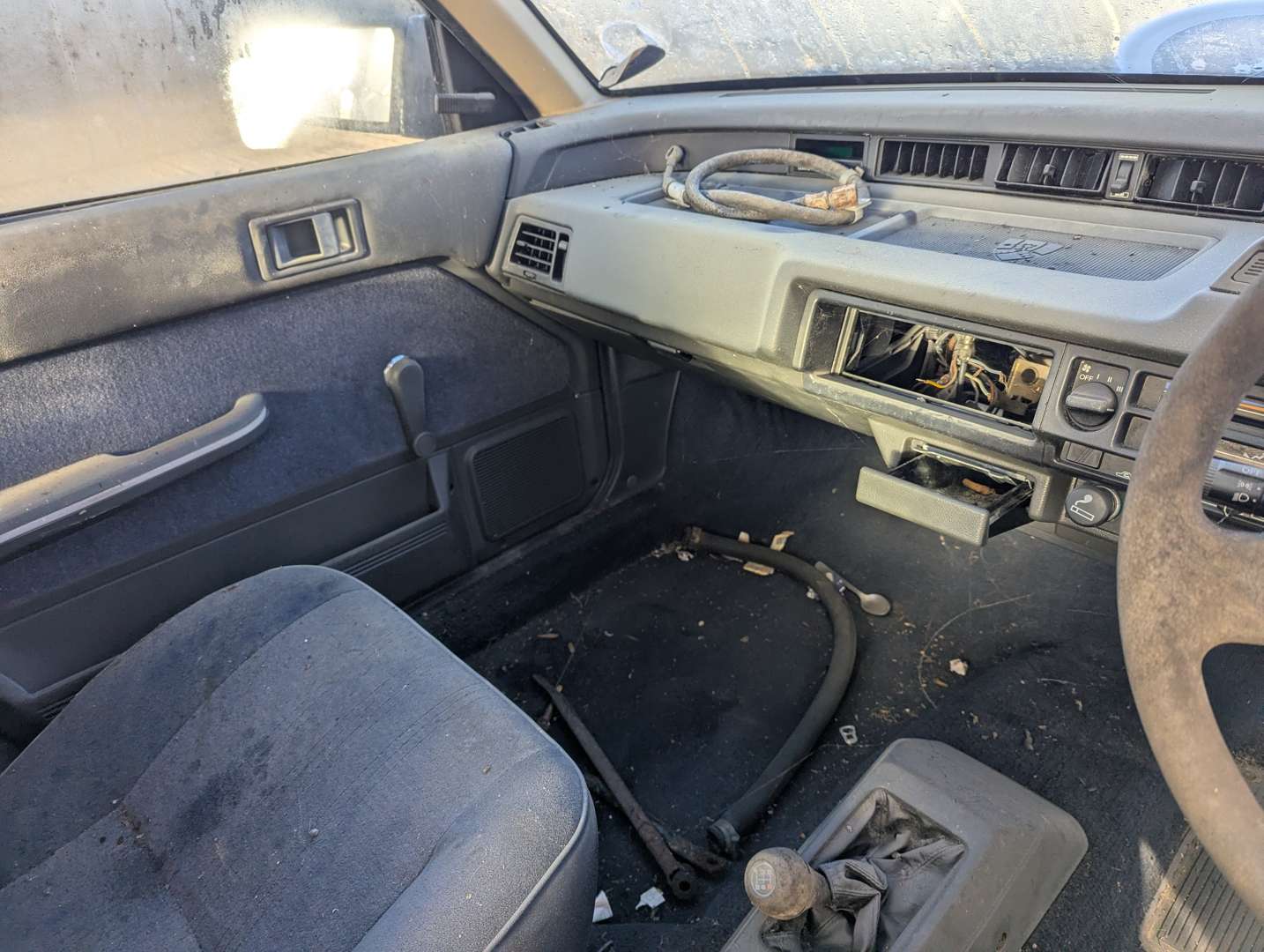 <p>1985 ROVER 216 S</p>