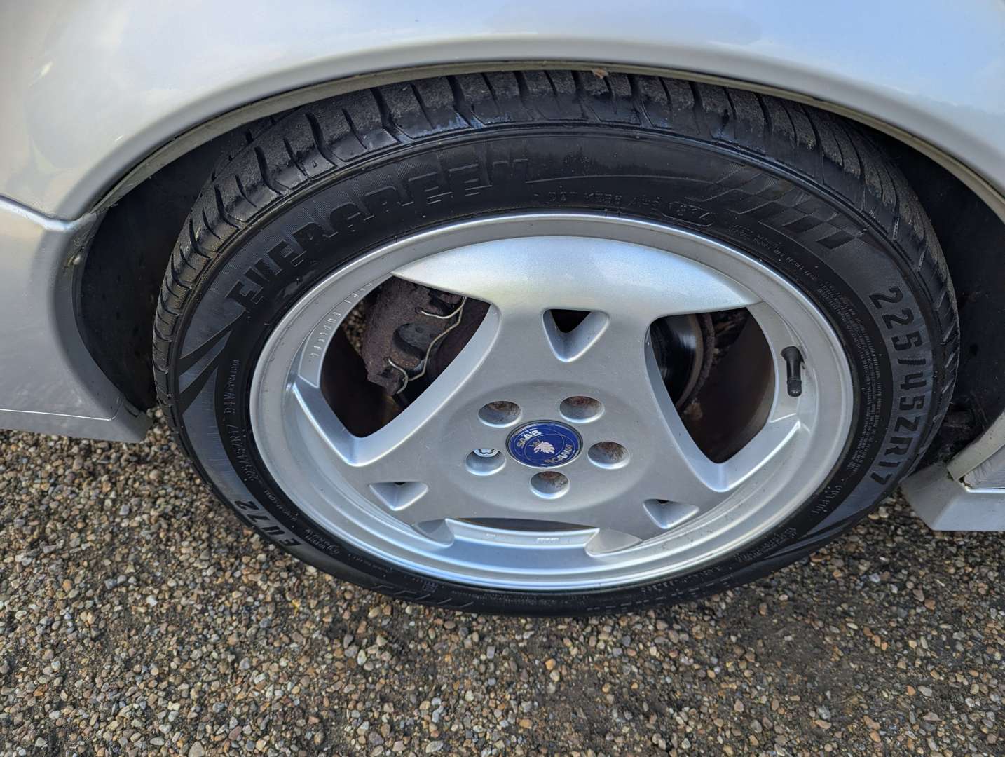 <p>2000 SAAB 9-5 SE AUTO - ONE REGISTERED OWNER FROM NEW</p>