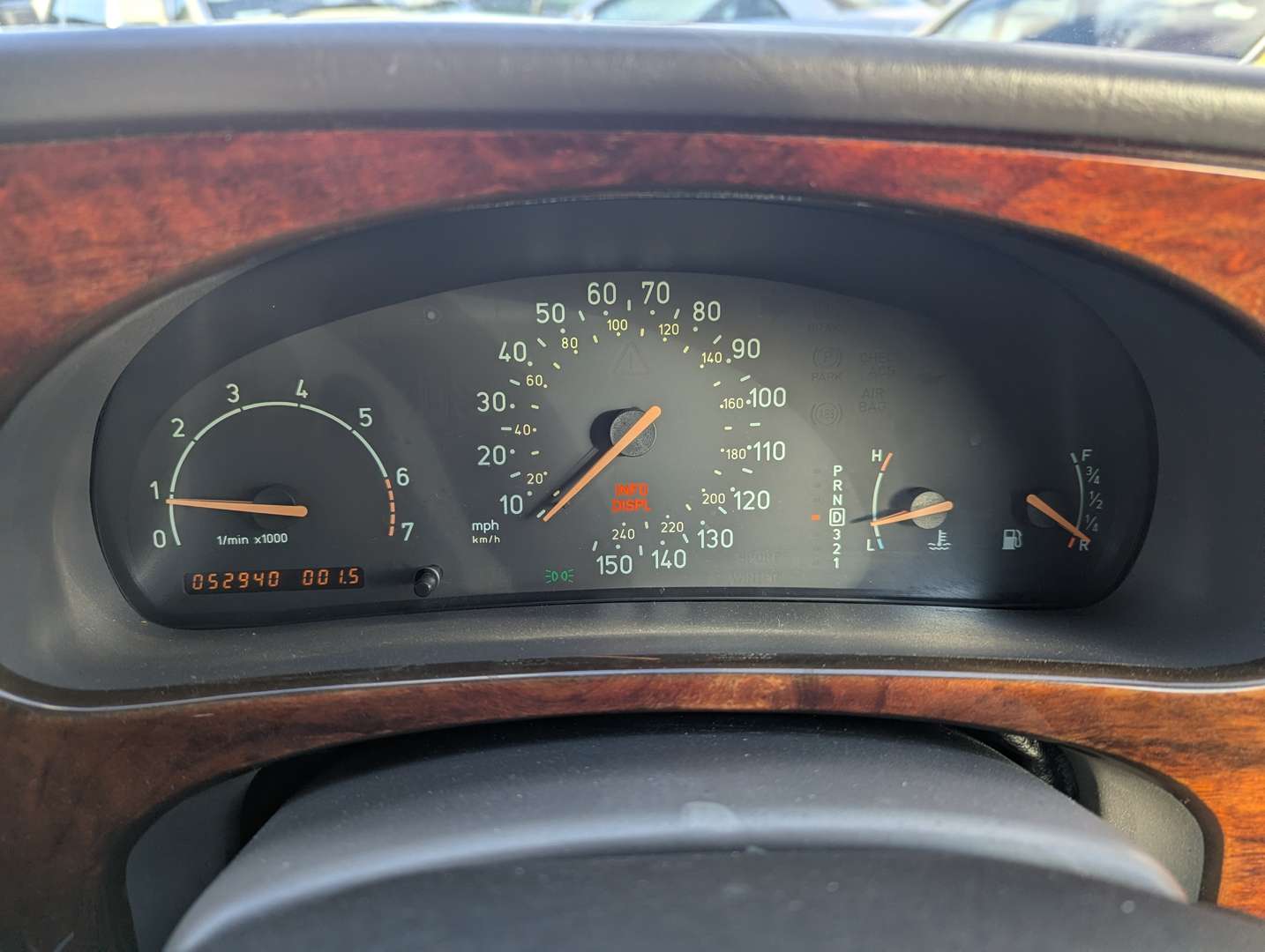 <p>2000 SAAB 9-5 SE AUTO - ONE REGISTERED OWNER FROM NEW</p>