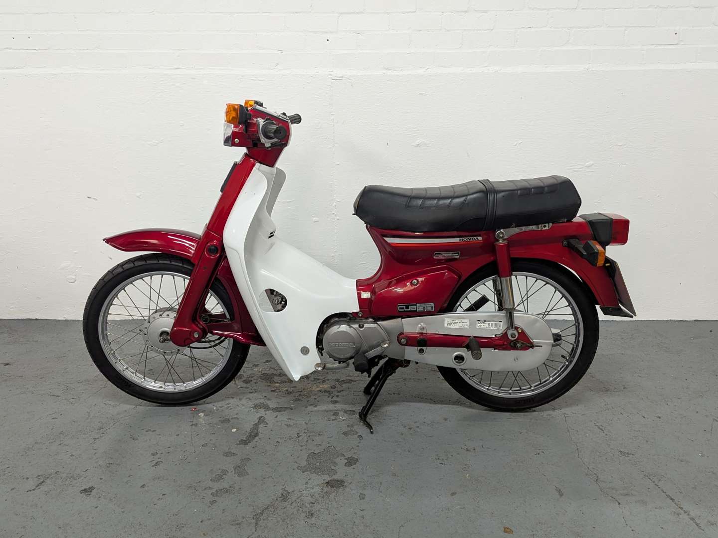 <p>1996 HONDA C90</p>
