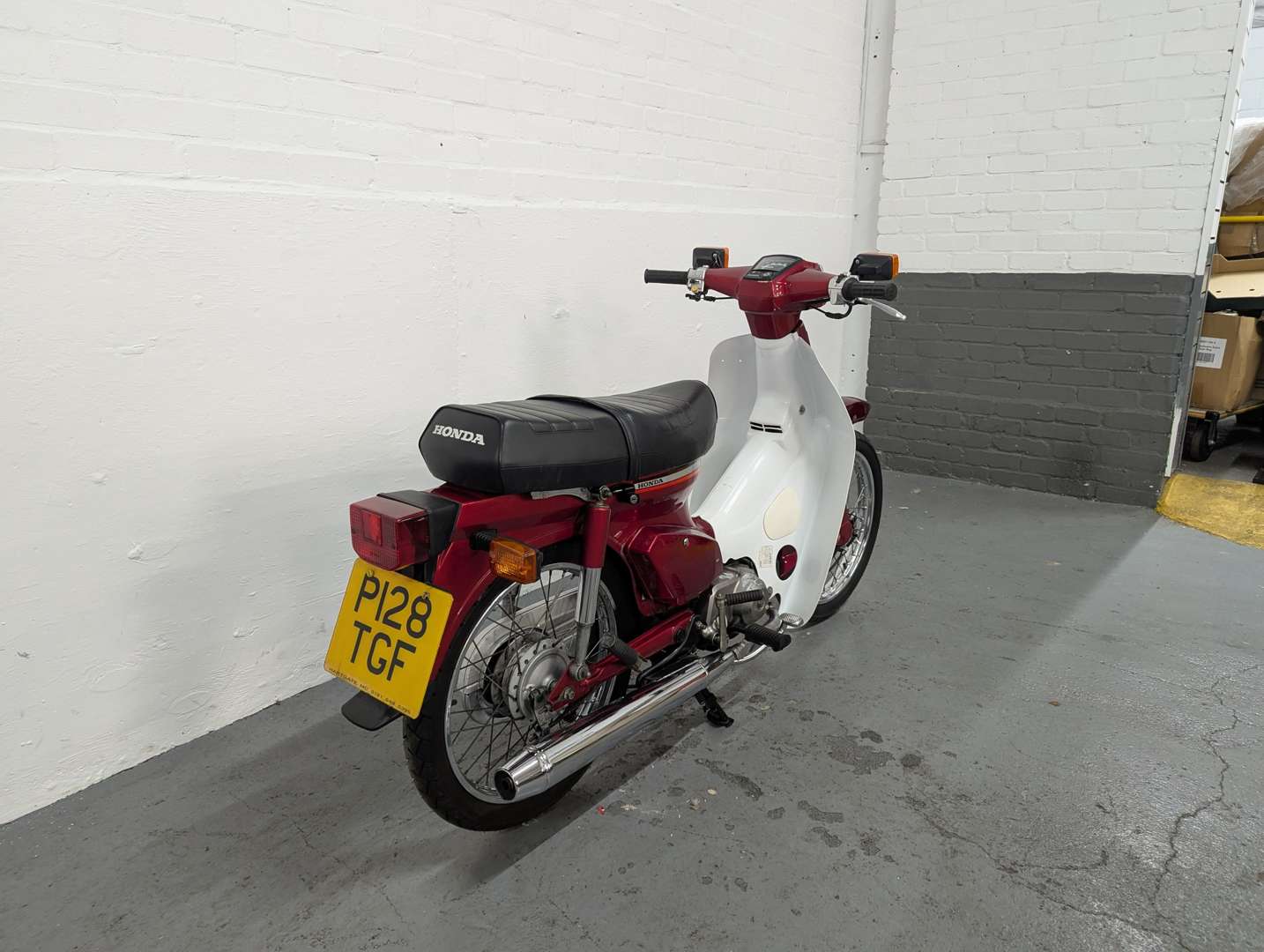 <p>1996 HONDA C90</p>