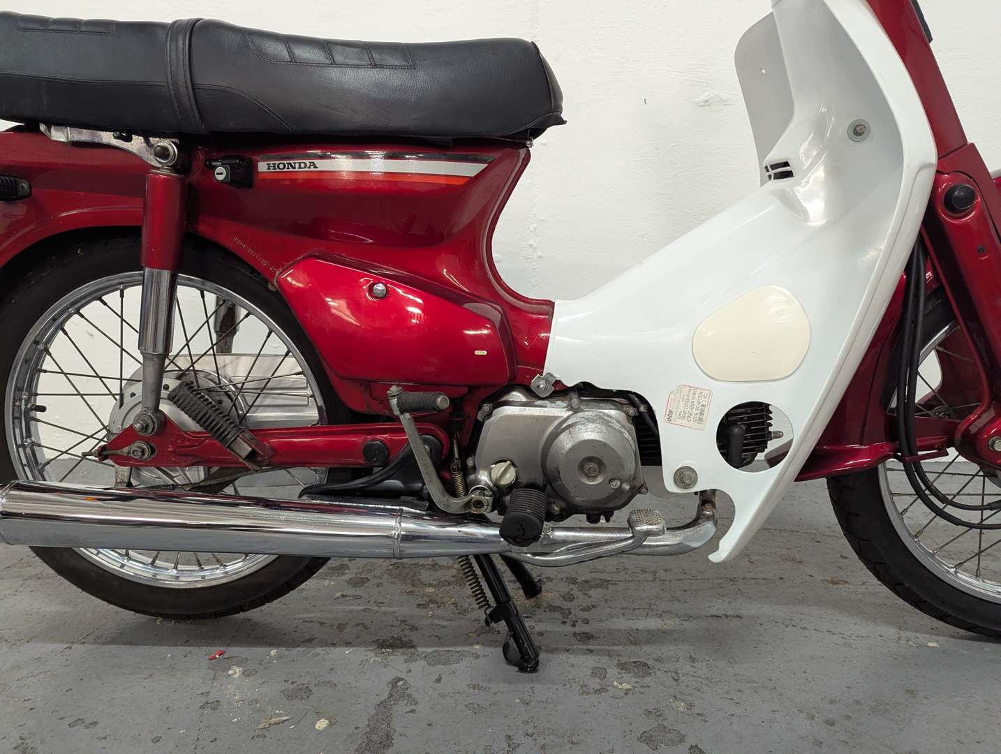 <p>1996 HONDA C90</p>