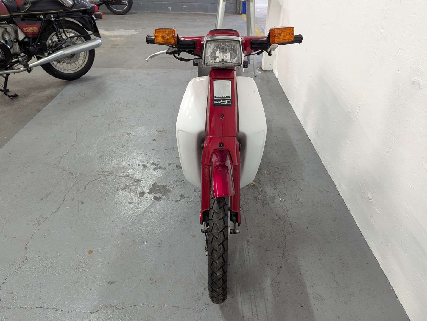 <p>1996 HONDA C90</p>