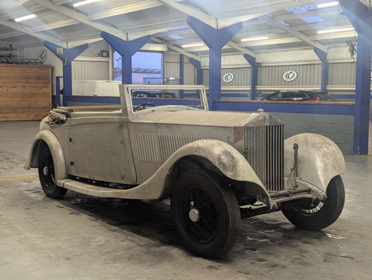 <p>1935 ROLLS ROYCE 20/25</p>