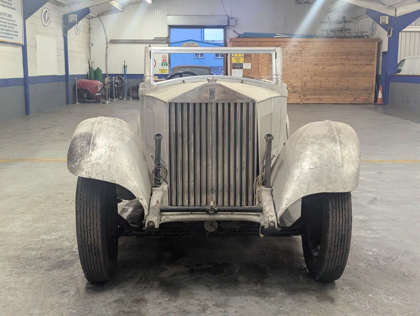 <p>1935 ROLLS ROYCE 20/25</p>