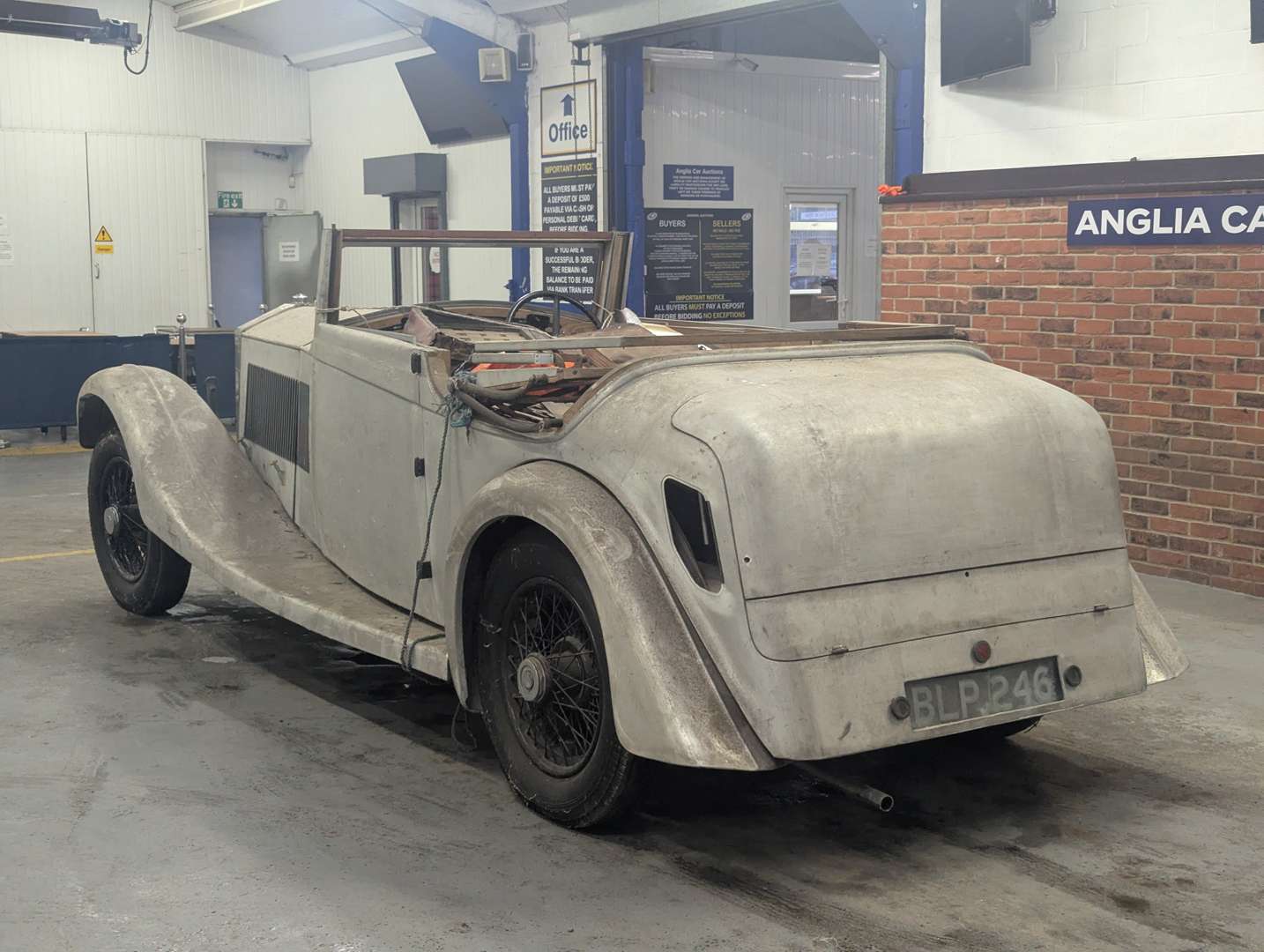 <p>1935 ROLLS ROYCE 20/25</p>