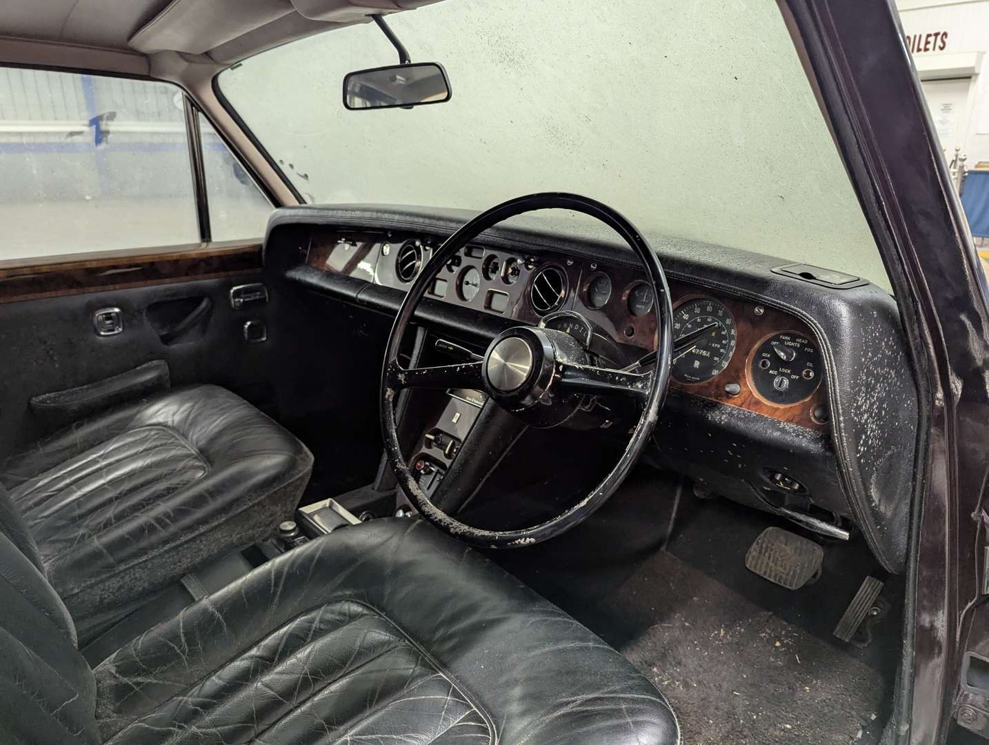 <p>1973 ROLLS ROYCE SILVER SHADOW I</p>