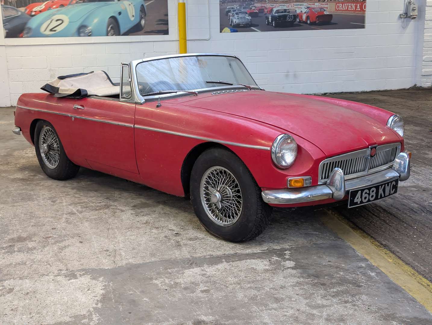 <p>1963 MG B ROADSTER ONE REGISTERED OWNER FROM NEW</p>