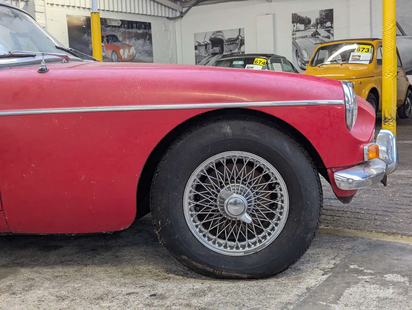 <p>1963 MG B ROADSTER</p>