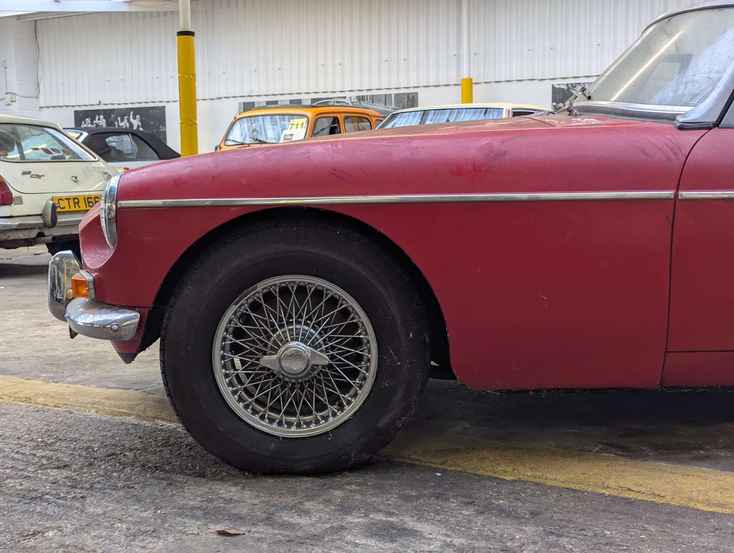 <p>1963 MG B ROADSTER</p>