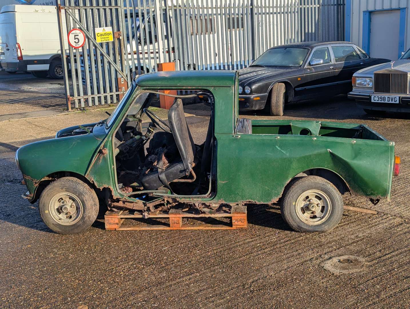 <p>1979 AUSTIN MORRIS MINI 850 PICK-UP</p>